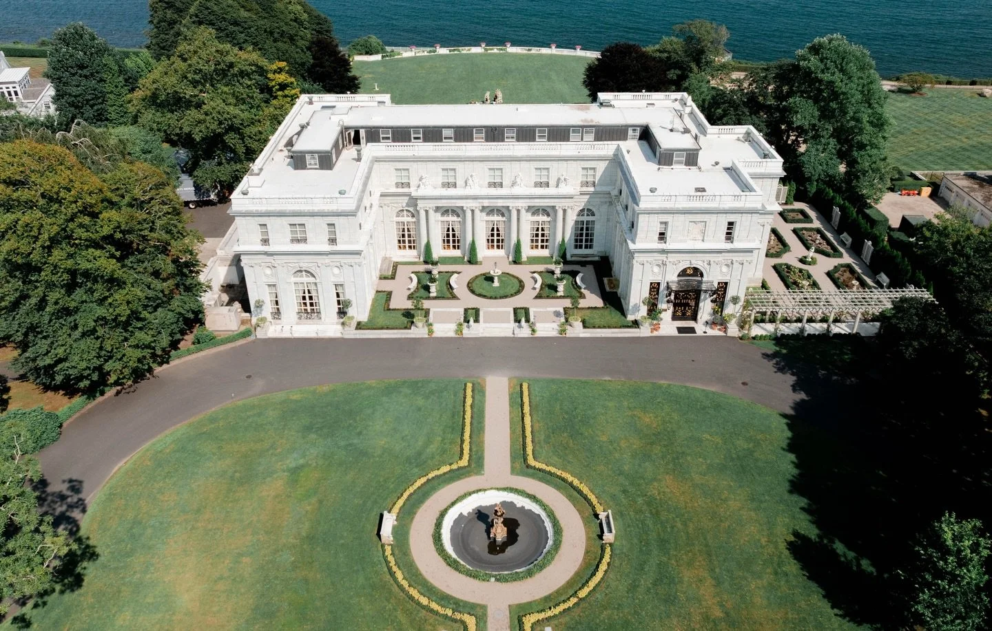 She is that bitc* 
Had to drop the aerial view because&hellip; well stun. 
@brittanyboote