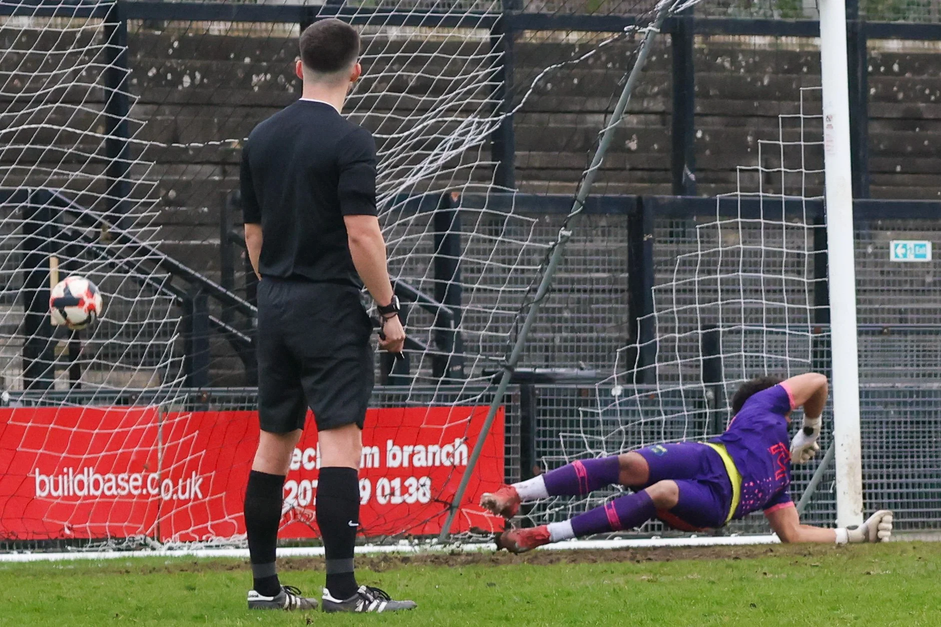 Balham2-3SuttonCommonRovers (245 of 379).jpg