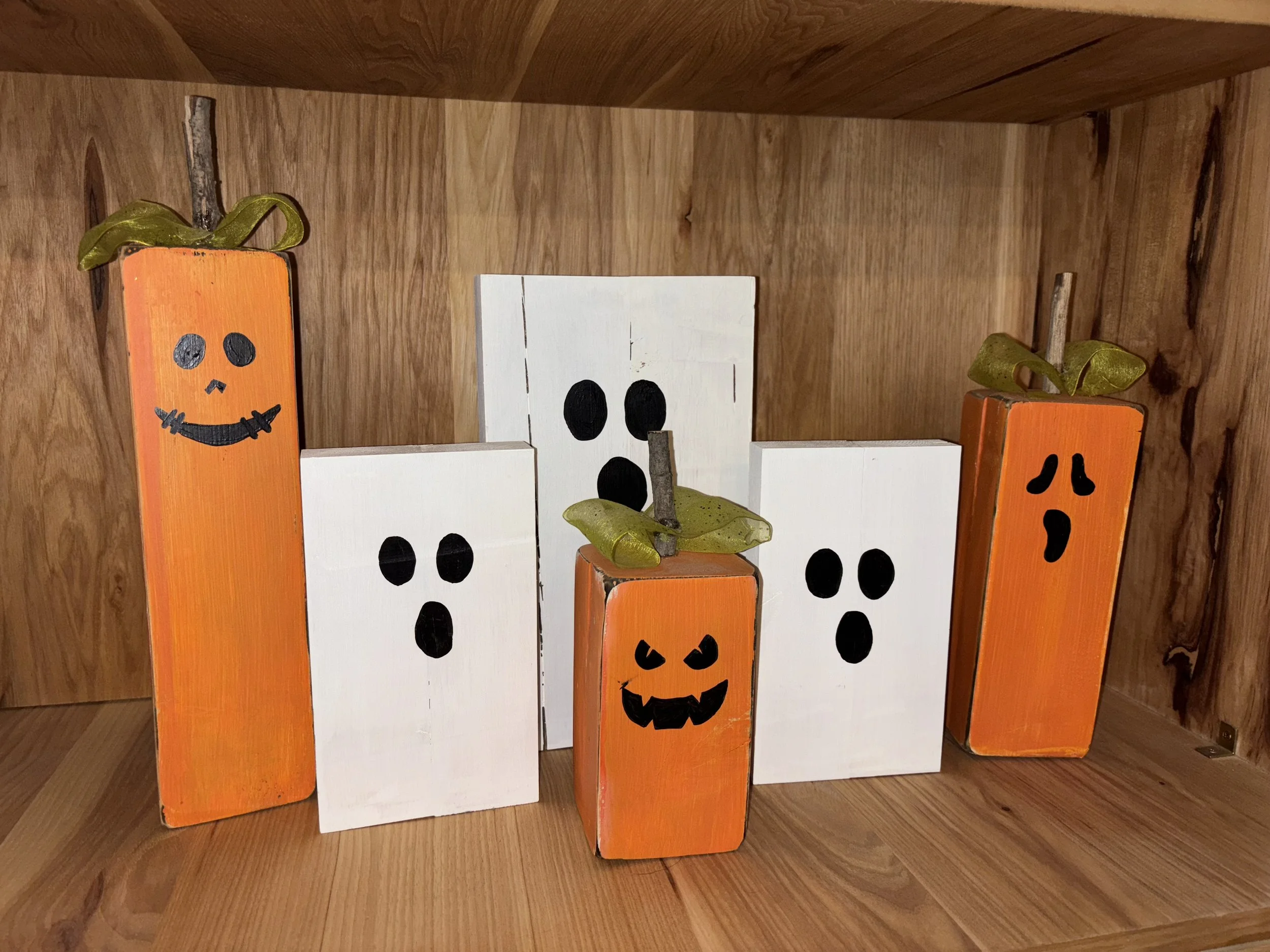 DIY Reversible Halloween Decor