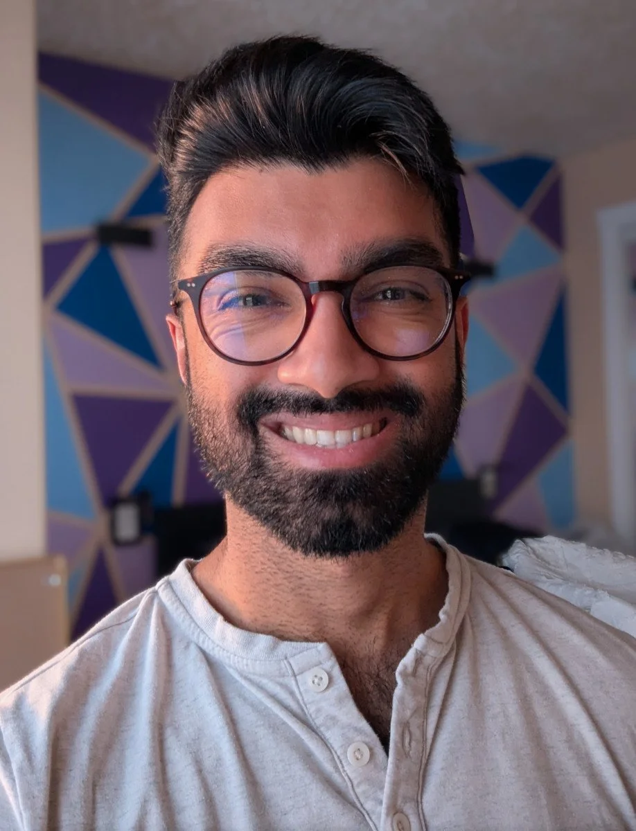 Headshot of Muhammed Karbani, a Calgary AB therapist.