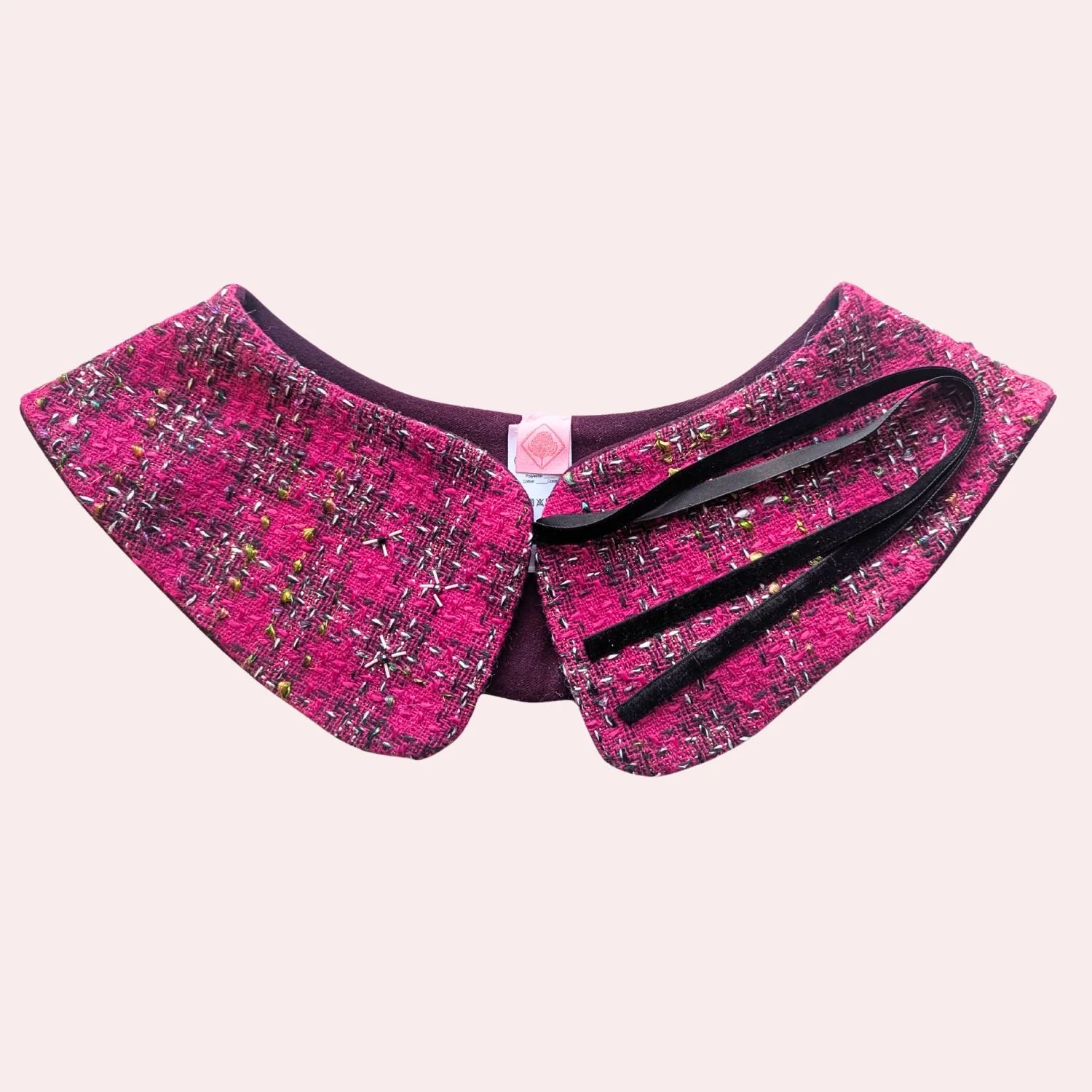 Dark pink tweed collar  pink background .jpg