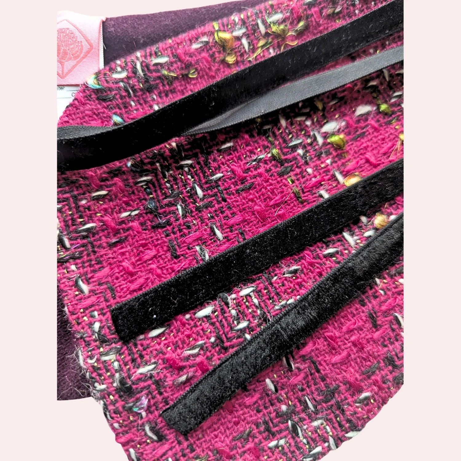 Dark pink tweed collar ribbon pink background .jpg