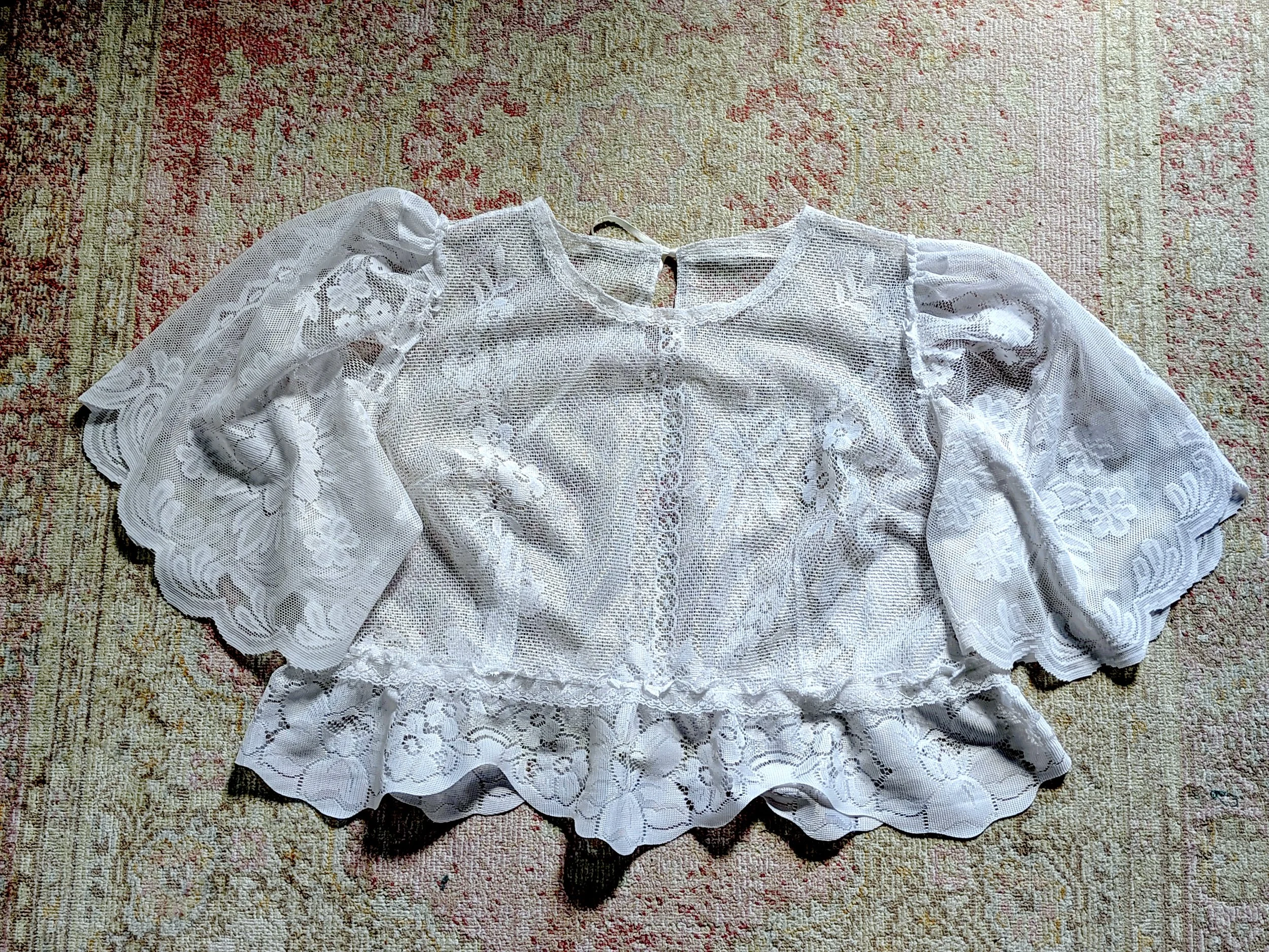 Laceblousefront2.jpg