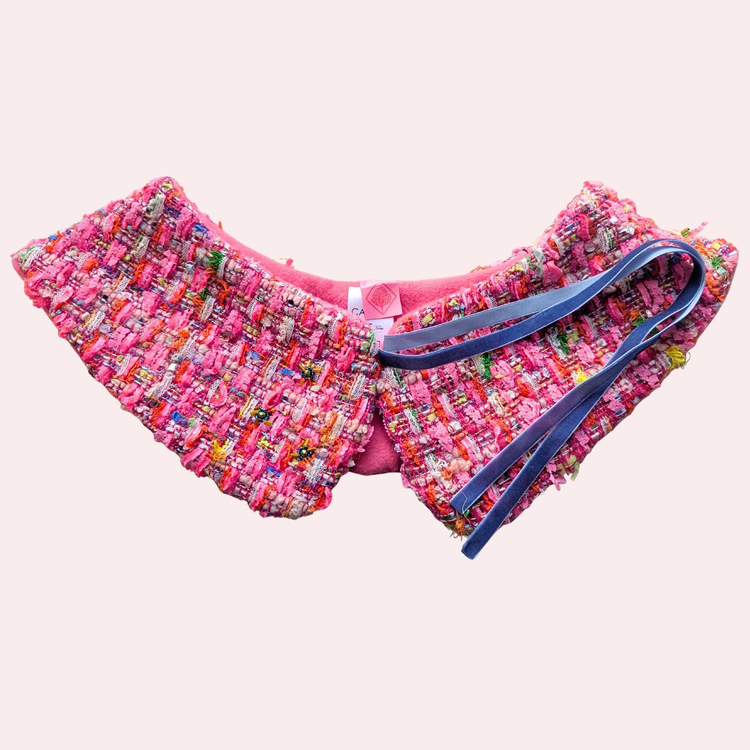 Pink tweed collar pink background .jpg