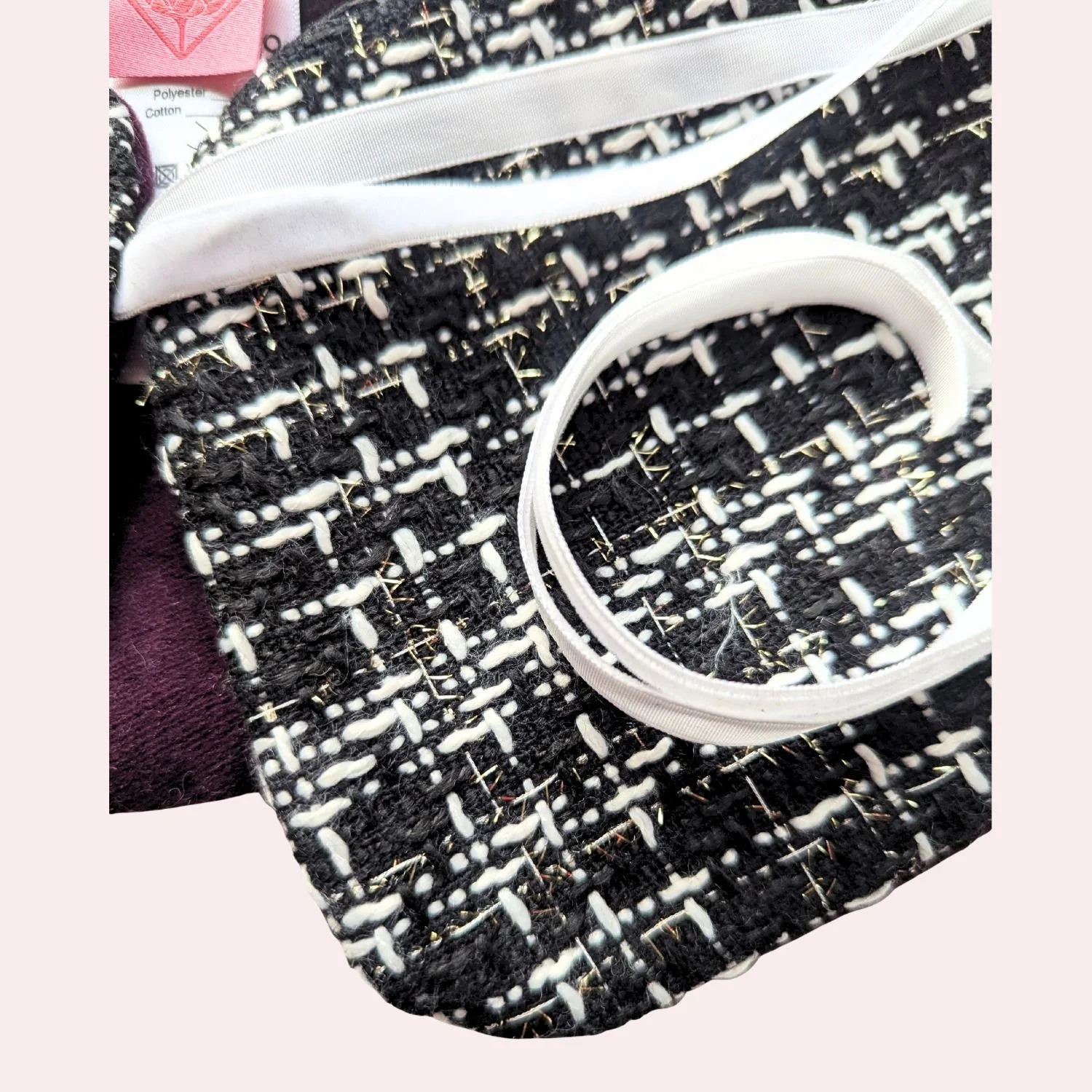 Black and white tweed collar  ribbon pink background .jpg
