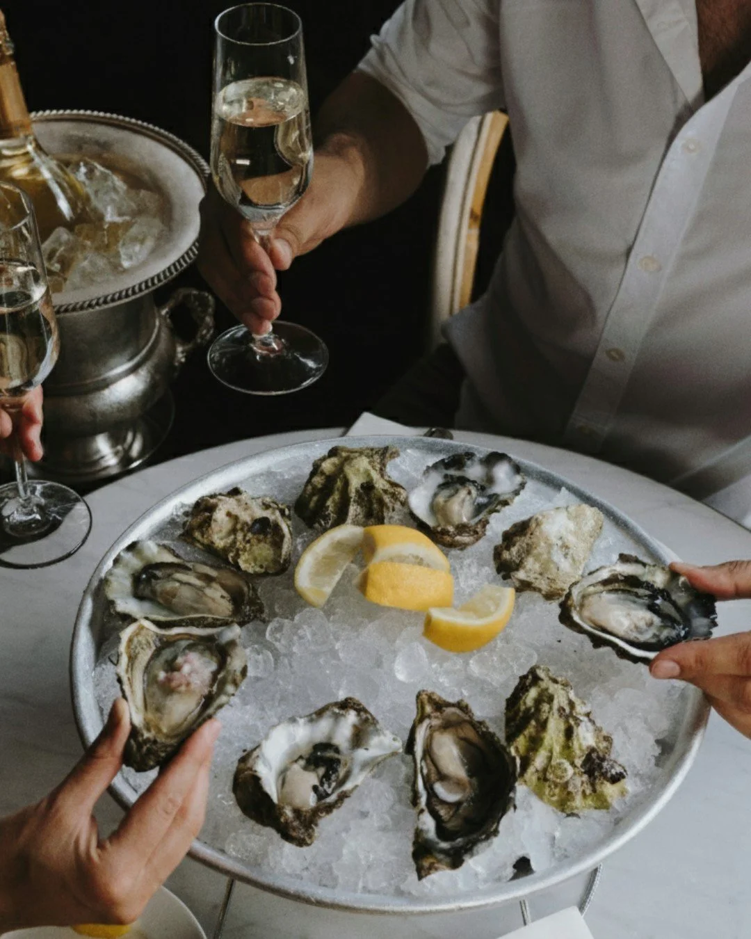 Team one dozen or two dozen? 🦪🦪

Two Buck Shuck - every Thursday
$2 oysters // $10 bubbles