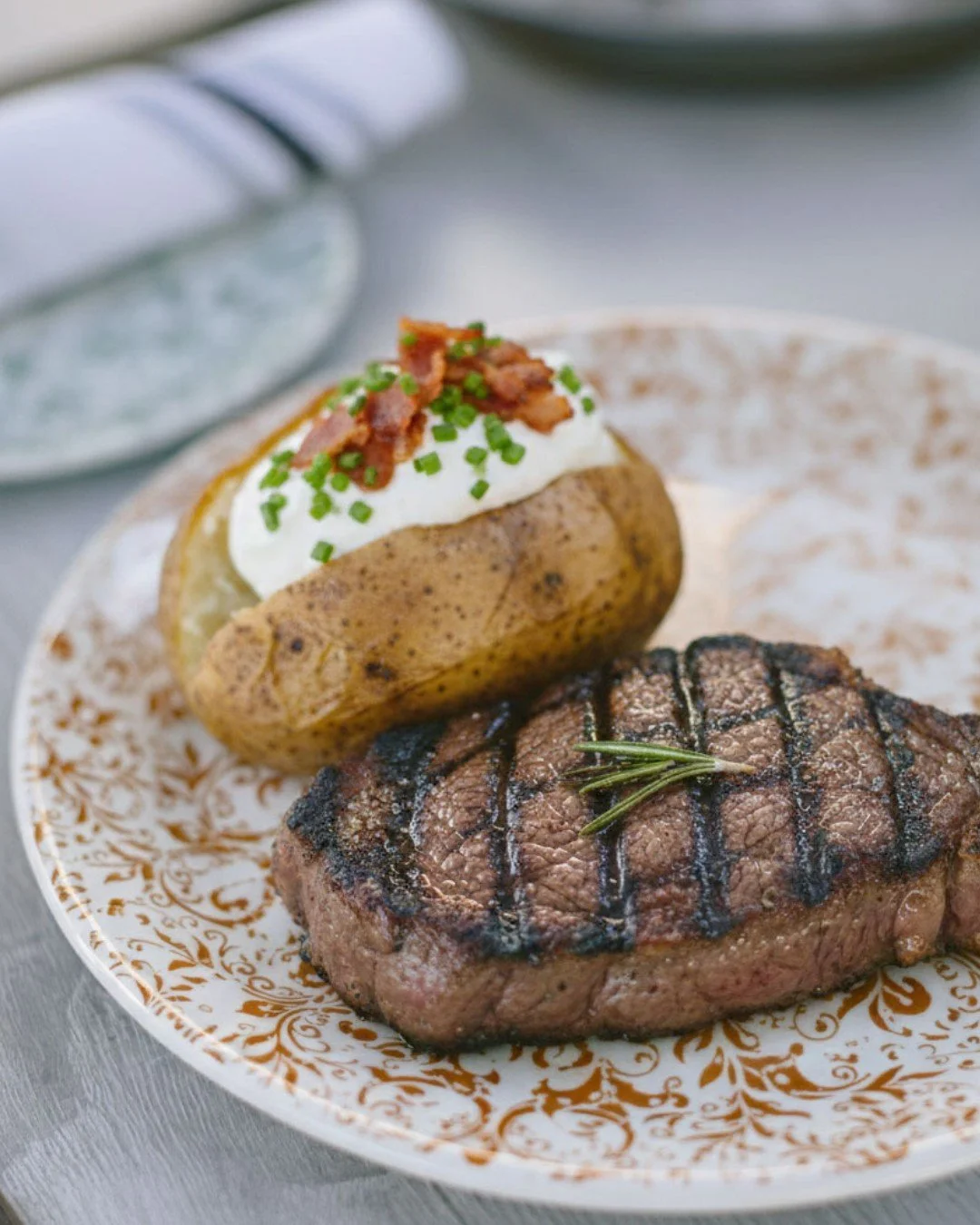🚨 New Dish Alert 🚨

\\ New York Steak //
14 oz center cut, dry-aged prime, loaded baked potato

Classic, bold, and done right.
