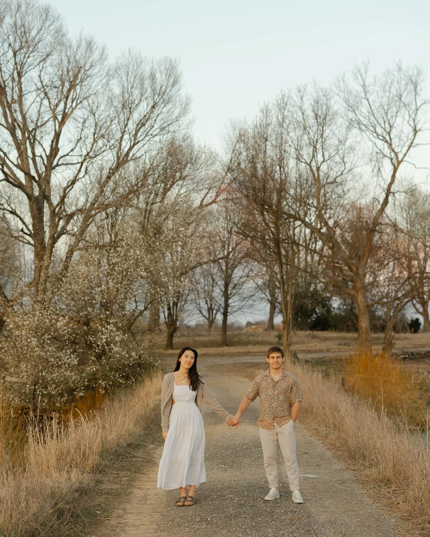 Katie + Chip ☀️

#couplesphotographer #couplesphotoshoot #middletennesseephotographer #franklinphotographer #thompsonstation #springphotoshoot