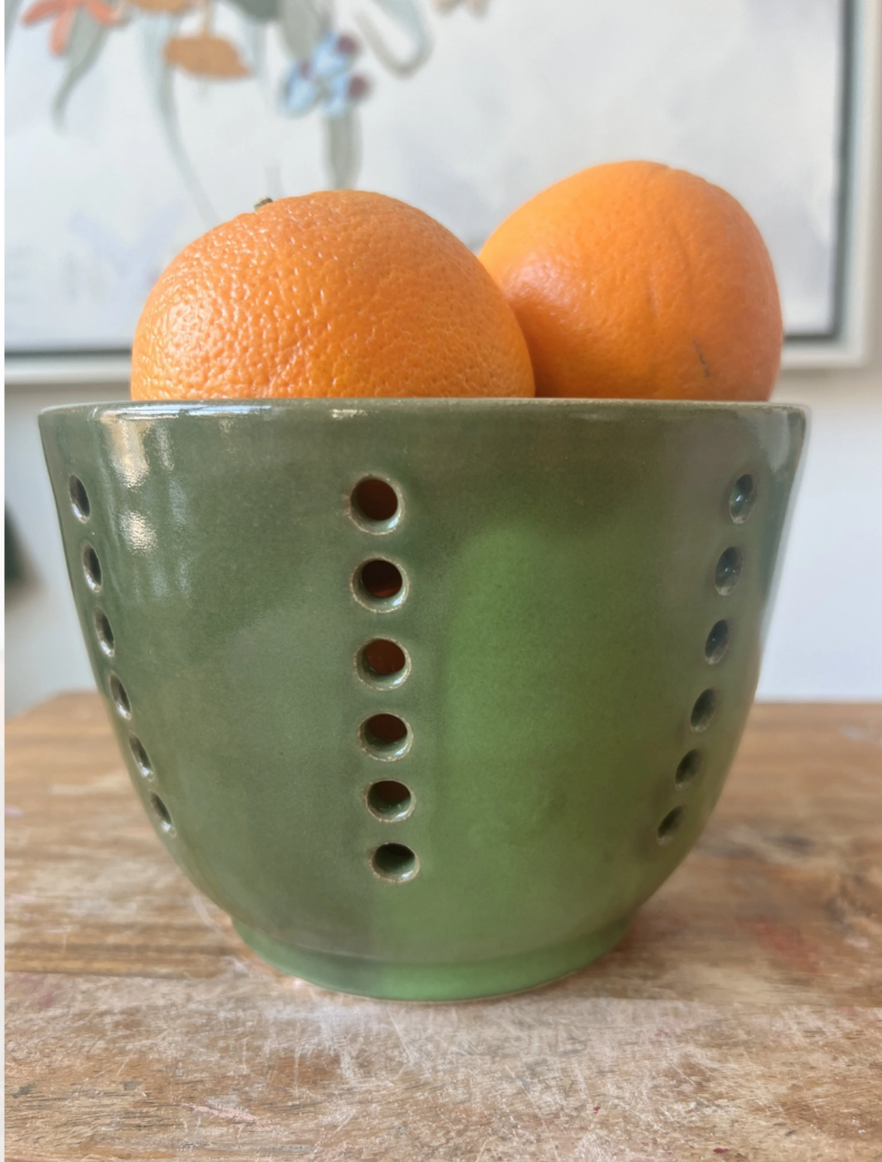 green colander 3.png