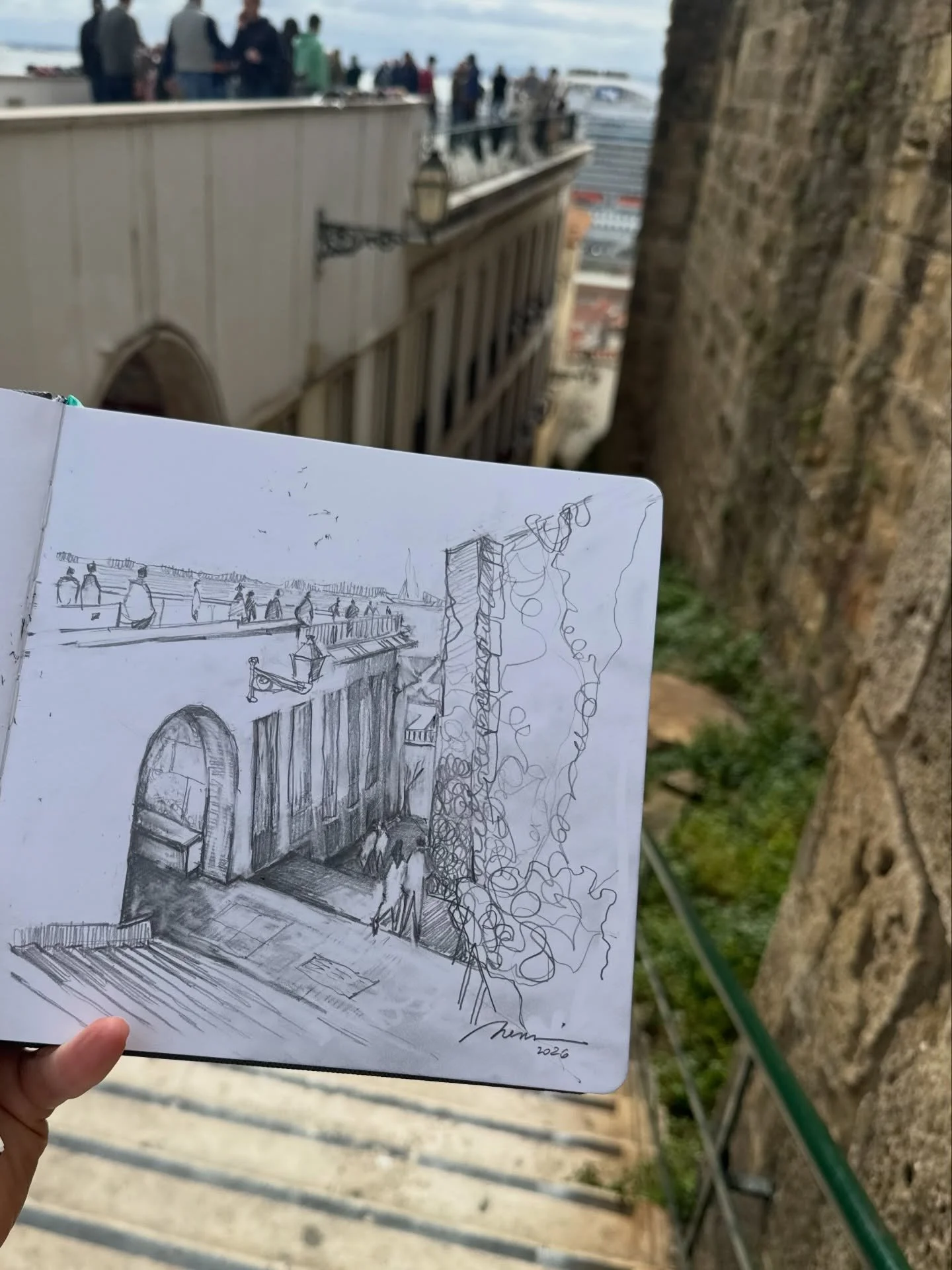 Sketching in Santa Maria Maior, following the stairs down, studying the structure, the movement, and the quiet views opening toward the river. #nensioriginals #nensipaintings #lisbon #lisbonart