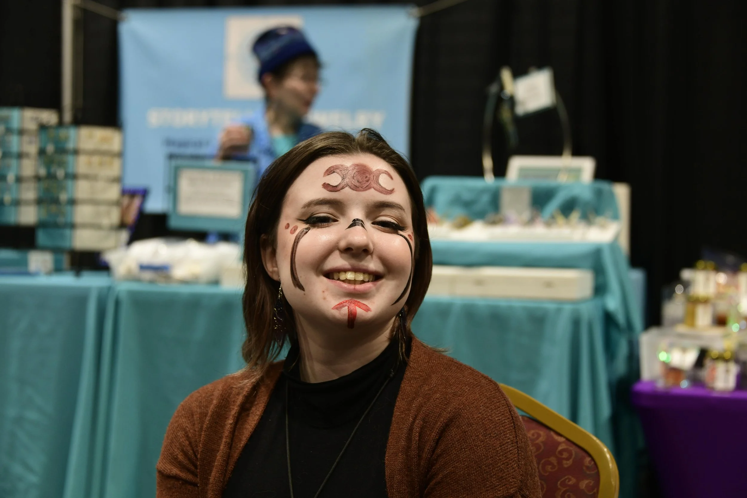 magical marketplace_face paint2-min.JPG