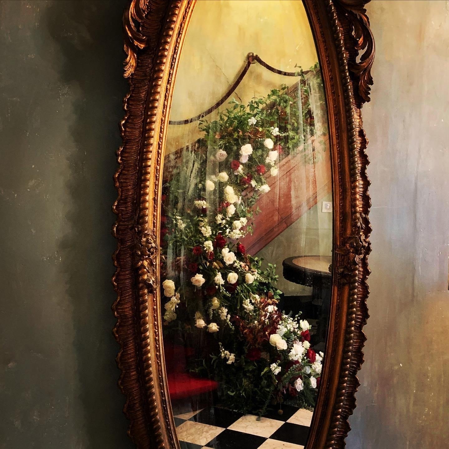 annesdale mansion stairwell florals.jpeg