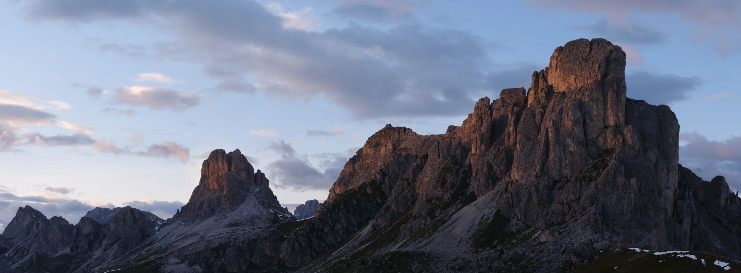 Ra Gusela at Passo Giau pano-1.jpg