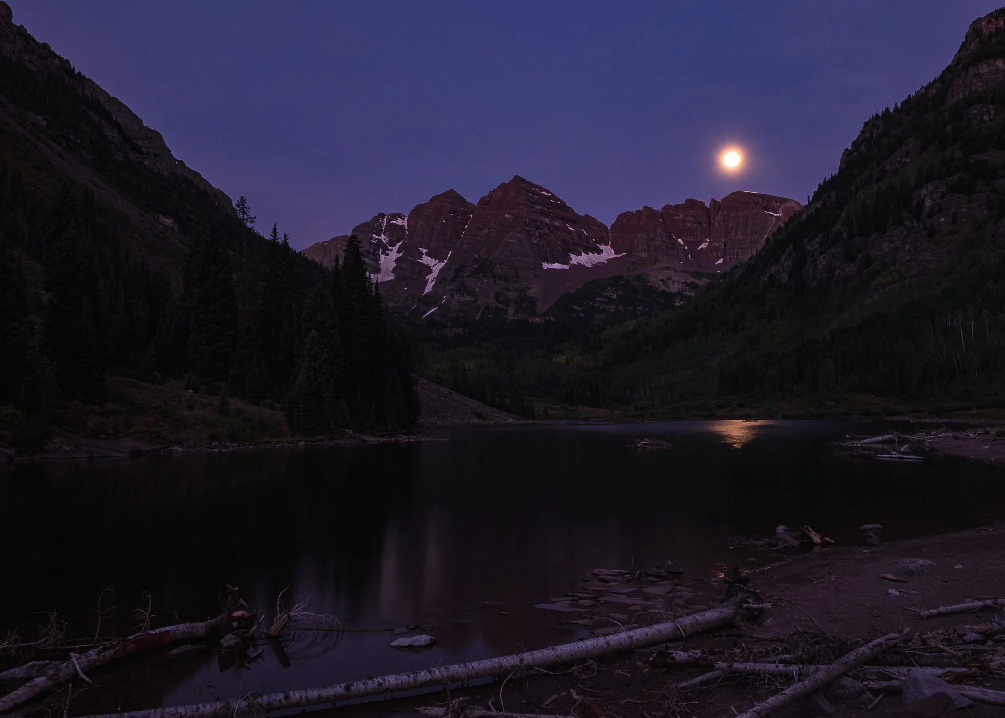 Maroon Bells 2021 pre-sunrise (full moon 🌕)
