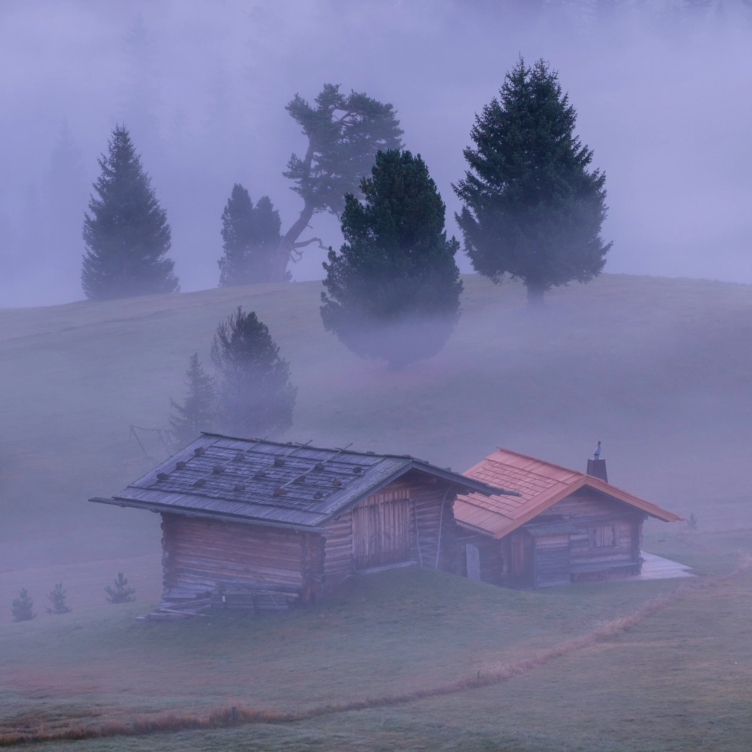 Alpe di Suisi blue hour_2-1.jpg