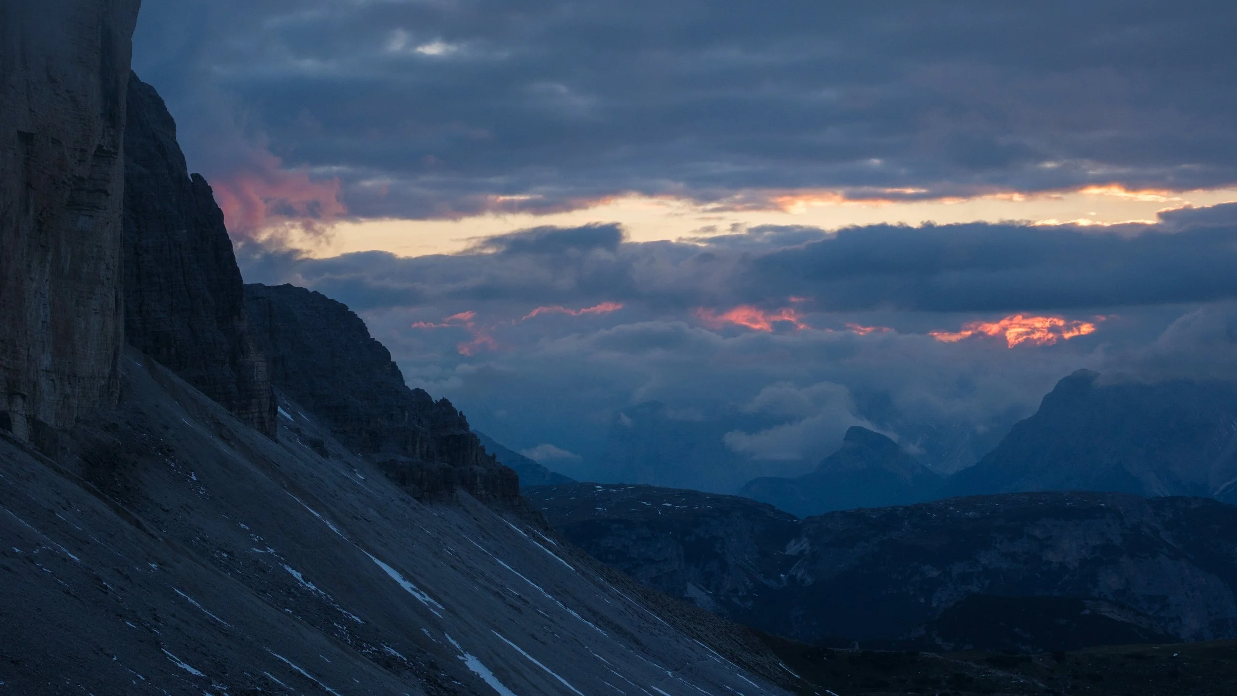 Volcanic sunset Tre Cime-1.jpg