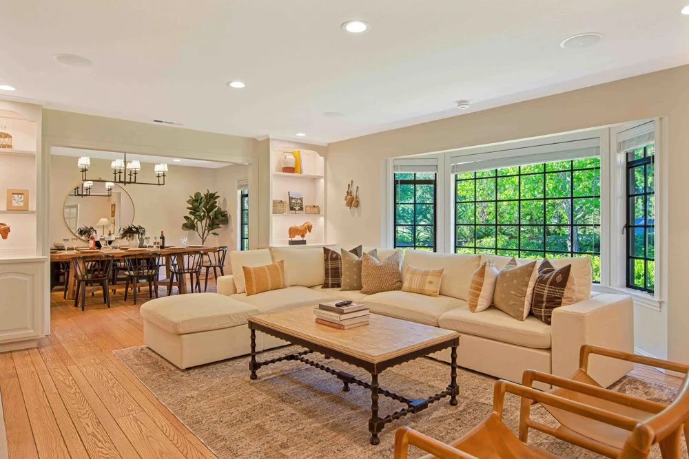 03. Living Room.jpg