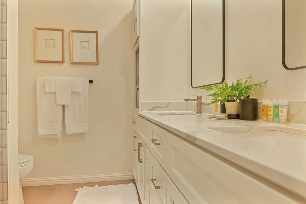 25. Bathoom 3.jpg