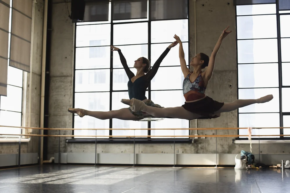Pointeworks dancers rehearsing together