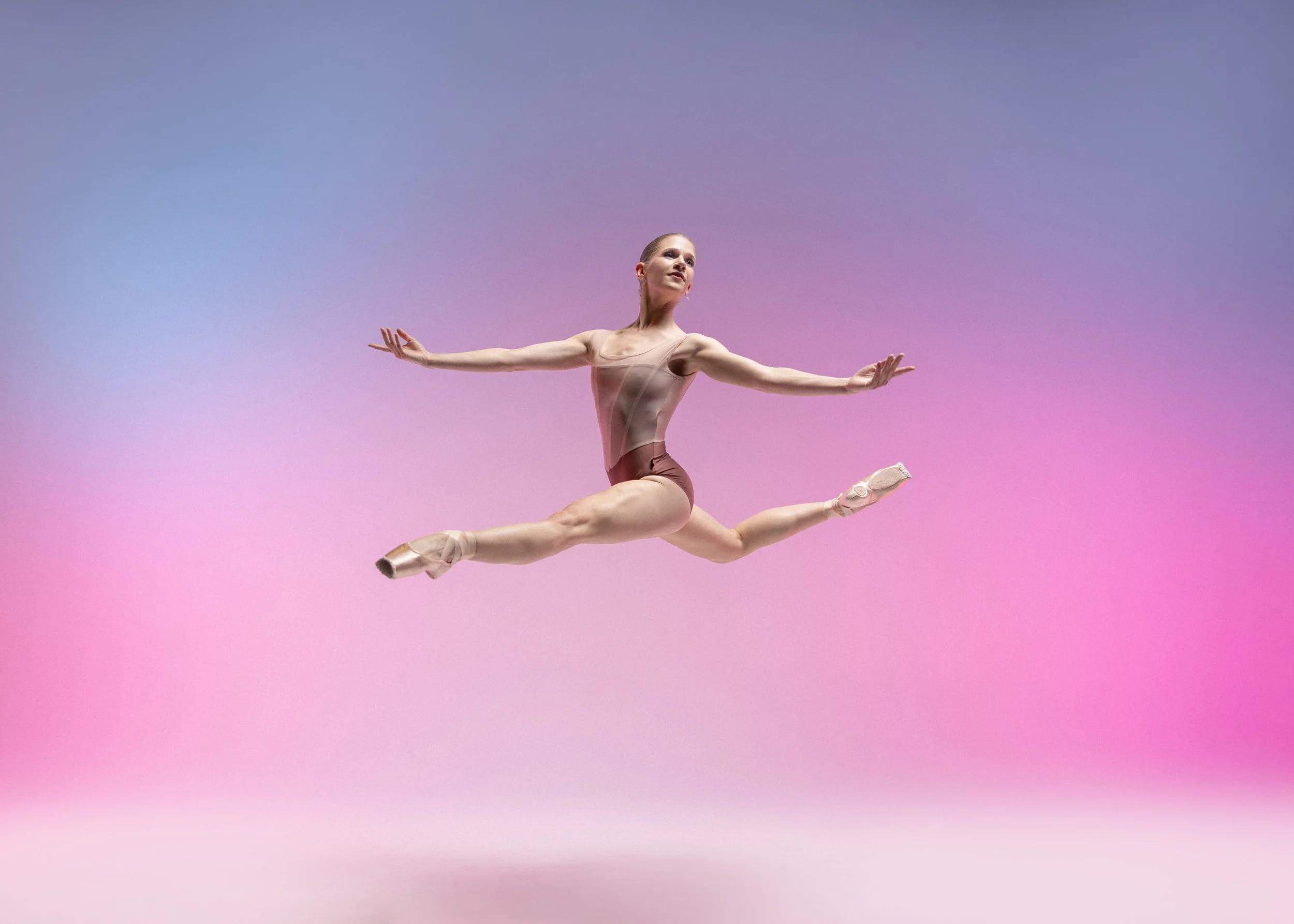 Moments in Motion: Pointeworks at The Flower Pot
