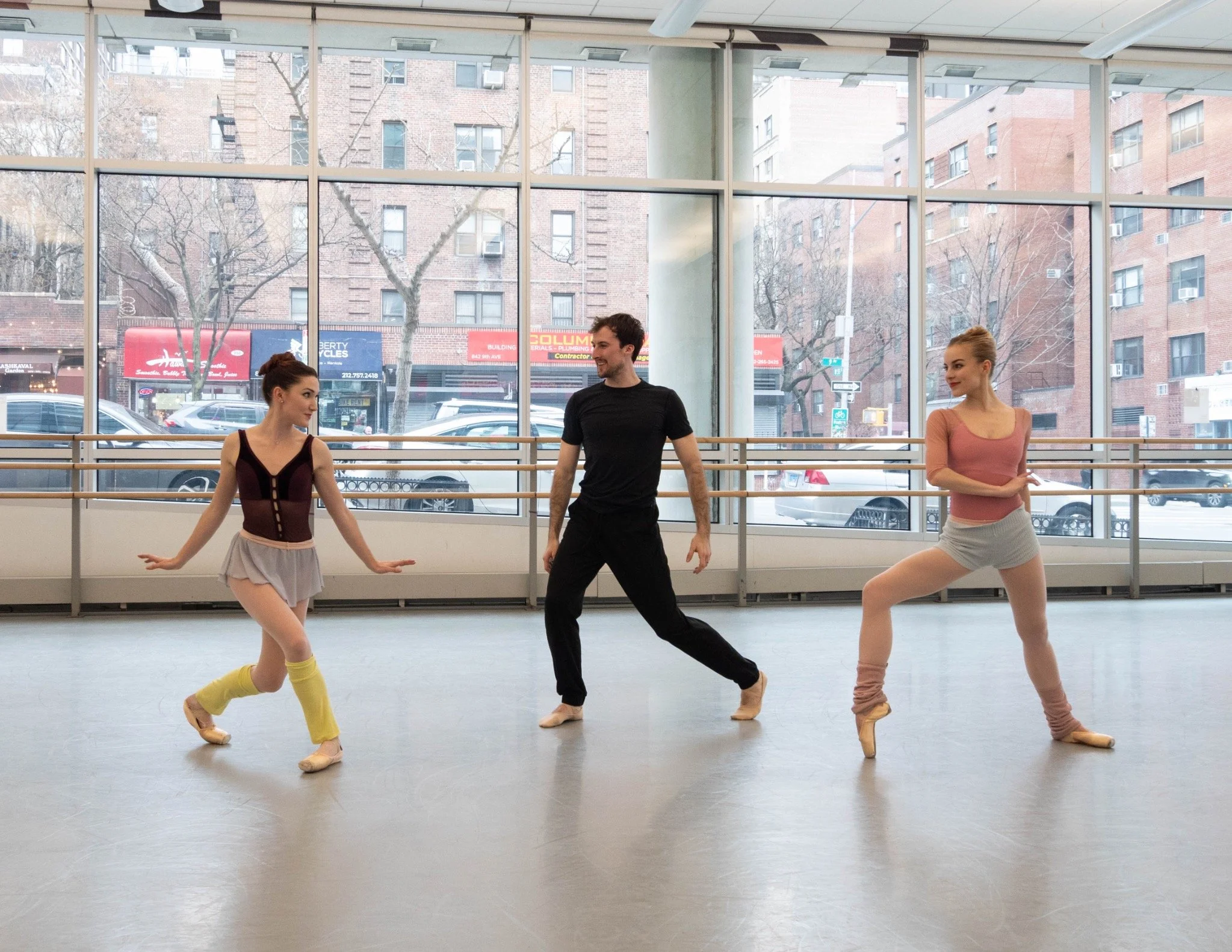 AvaRose Dillon, Ella Titus, and Chandler Proctor rehearsing Danielle Diniz's Rule of Three for Pointeworks.
