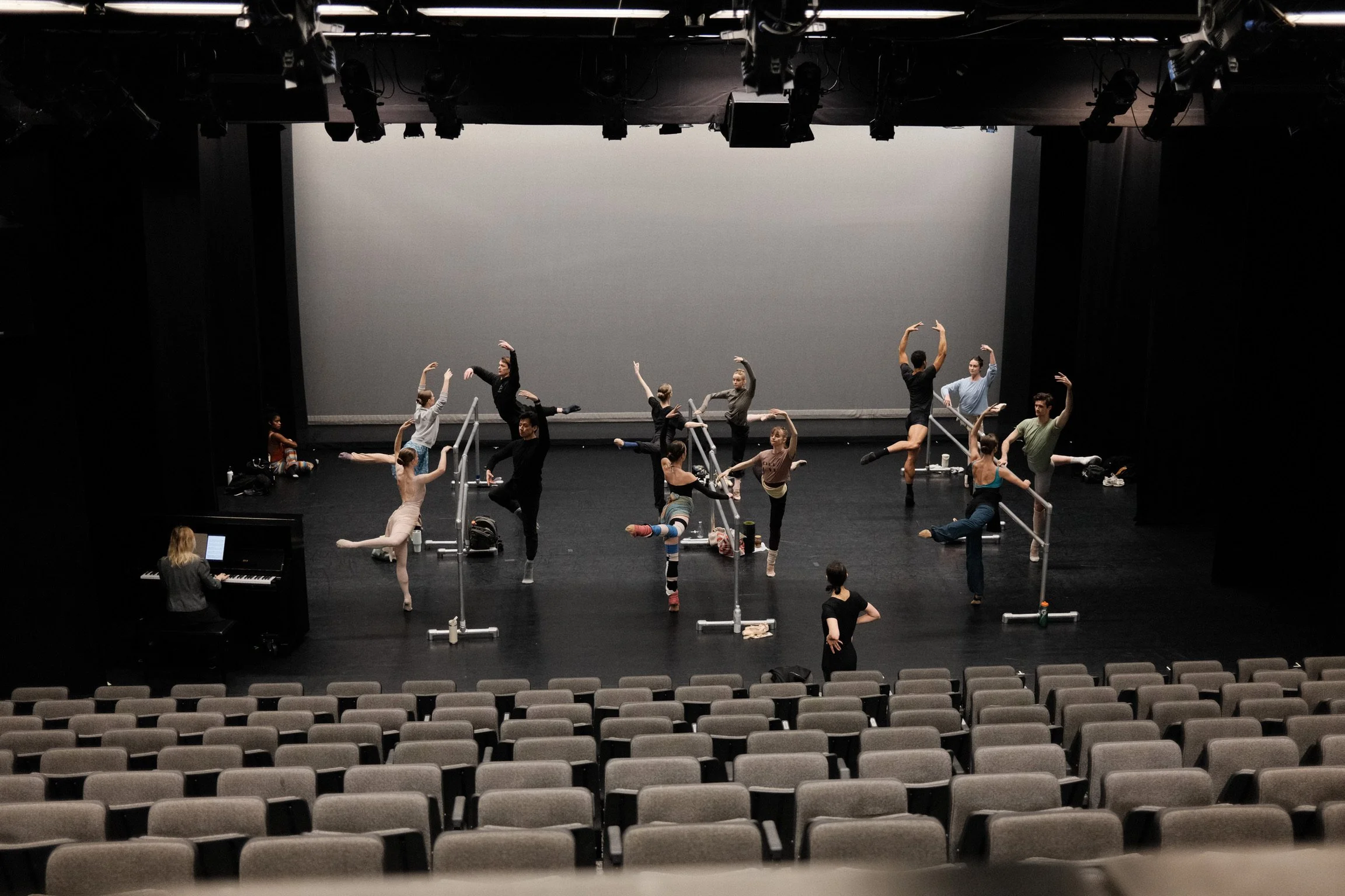 Company Class onstage at the Alvin Ailey Citigroup Theater