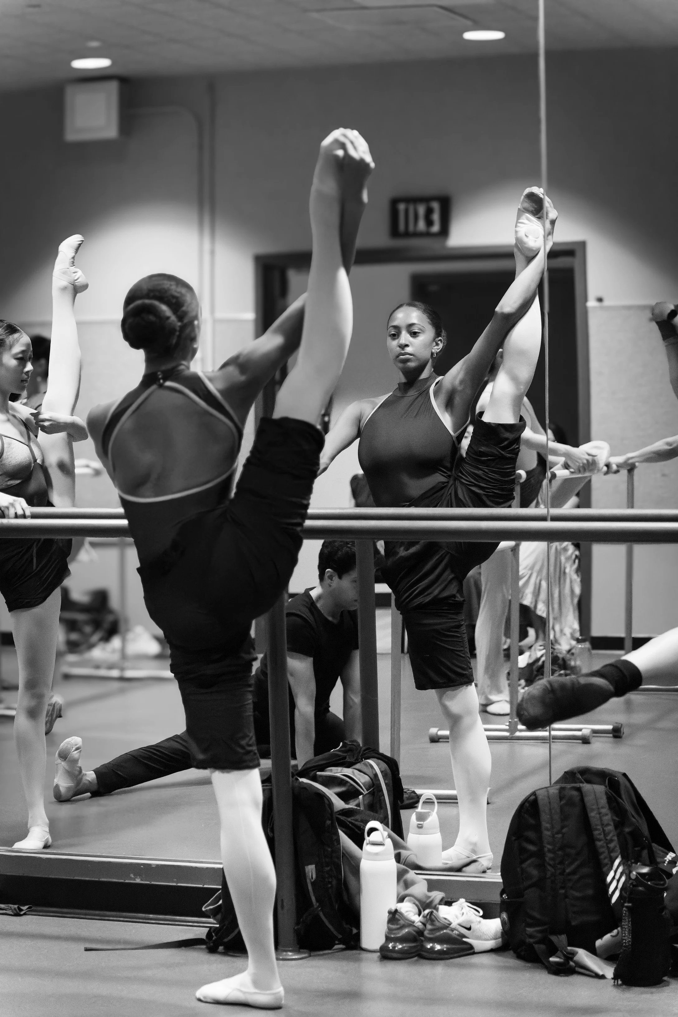 Mentorship program 2025, students taking class with the company