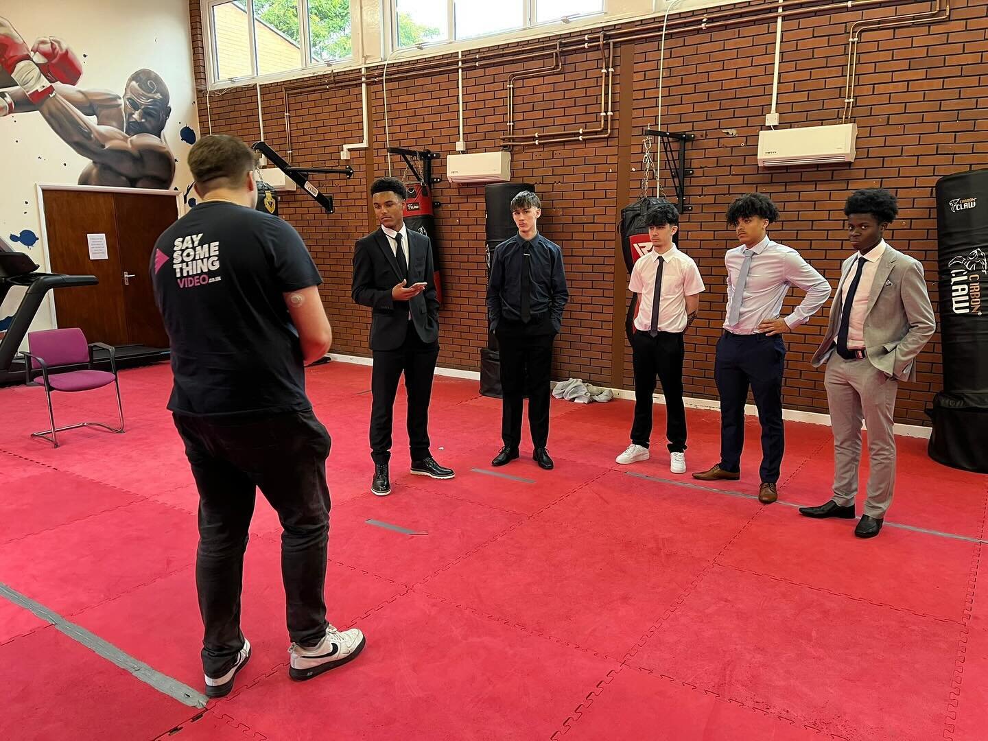 This morning I had the privilege of meeting with Level 3 business students from @northamptoncollege.

The business students are working with @frankbrunofoundation on their fight night coming up in April, so today was about hearing their ideas for vid