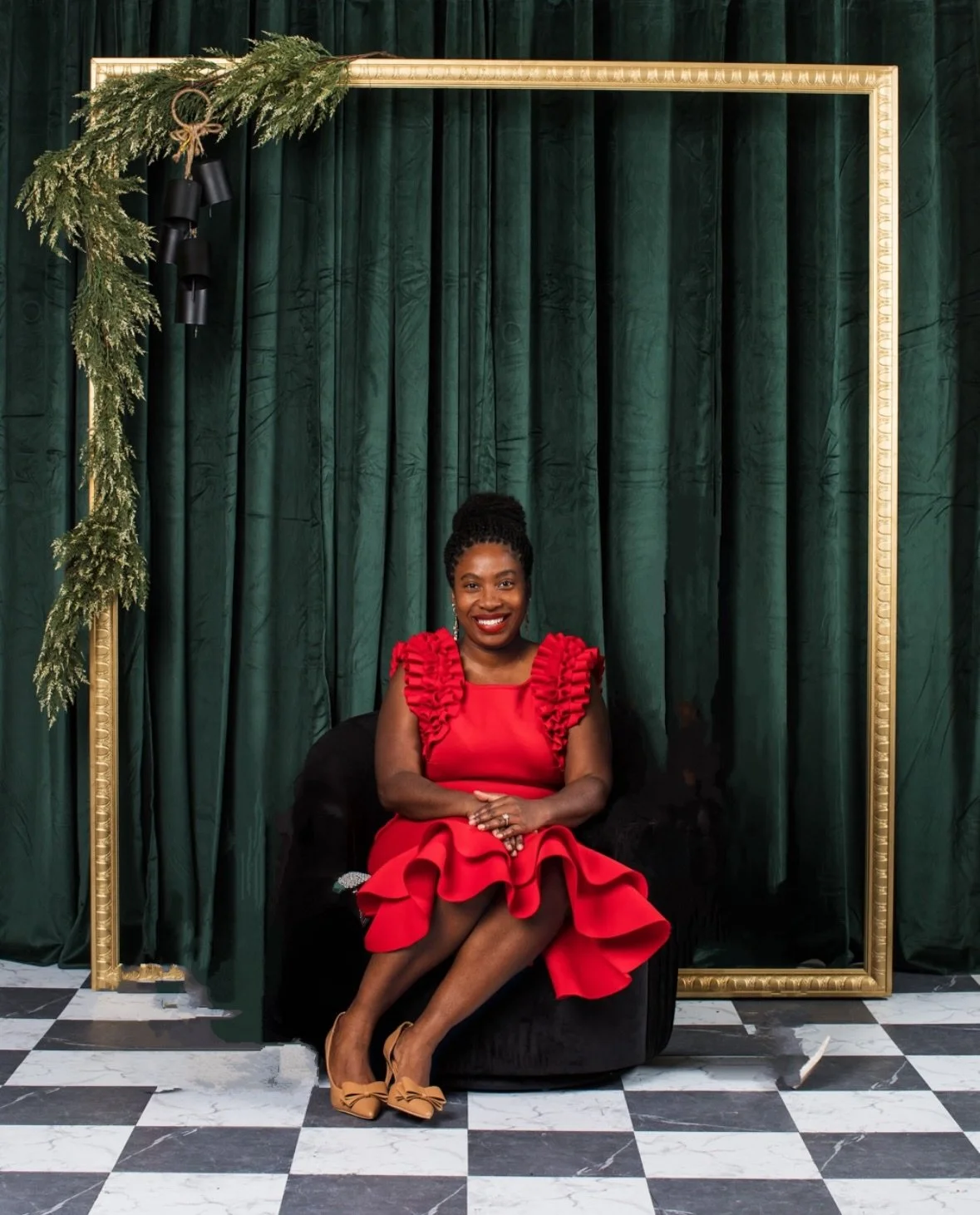 Merry Christmas from my family to yours. Grateful for love, laughter, and the moments that matter most. Wishing you a season filled with joy, peace, and beautiful memories. ✨🎄

📸 @staynfocusimages