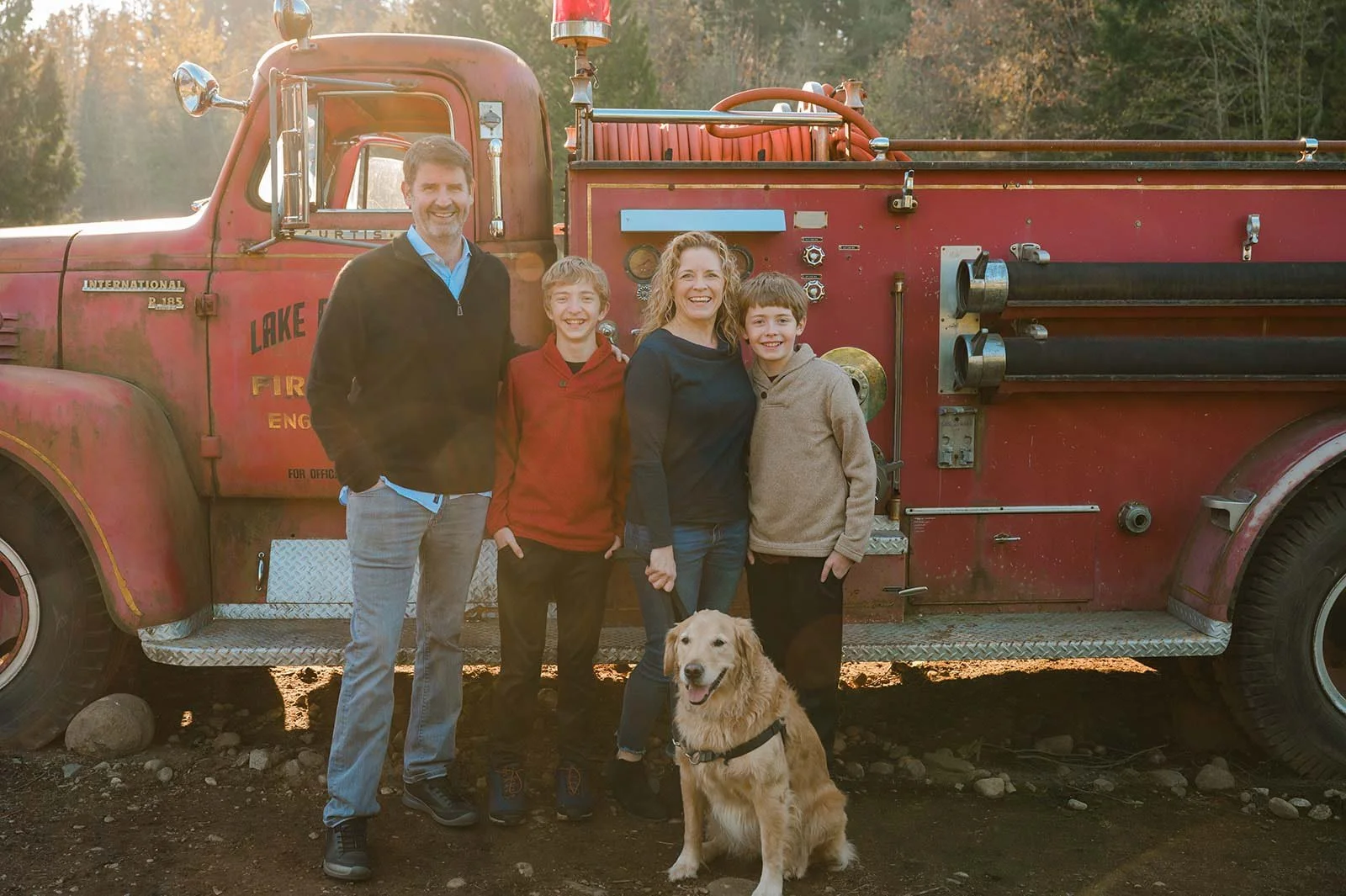 Christmas tree farm mini sessions (2).jpg