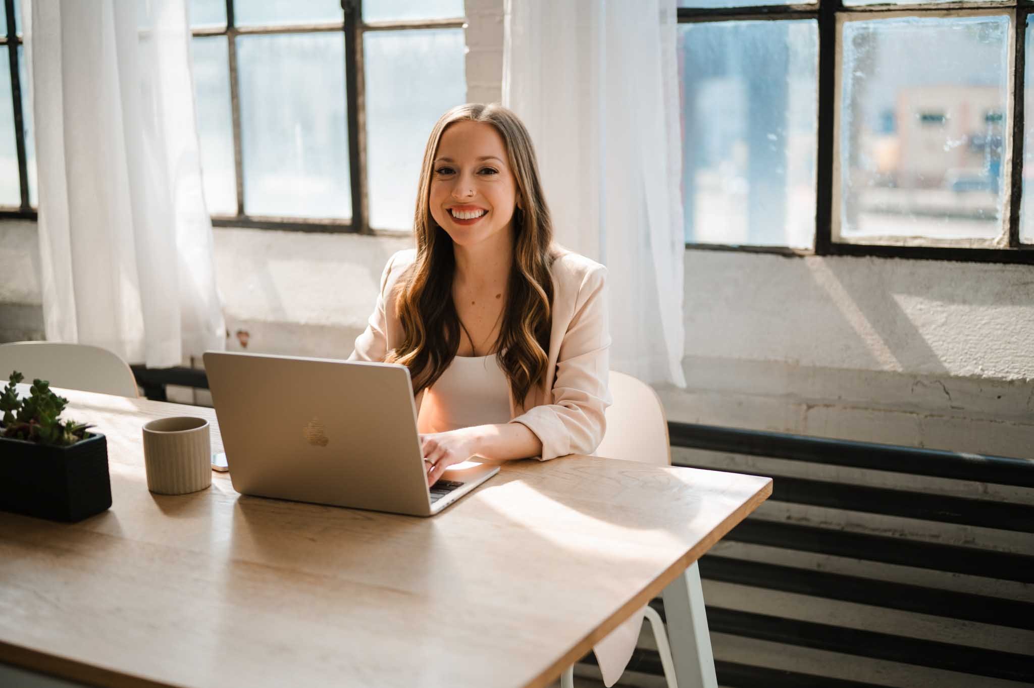 Seattle boudoir photographer, glamour boudoir photography Mercer Island, boudoir portraits near me Seattle