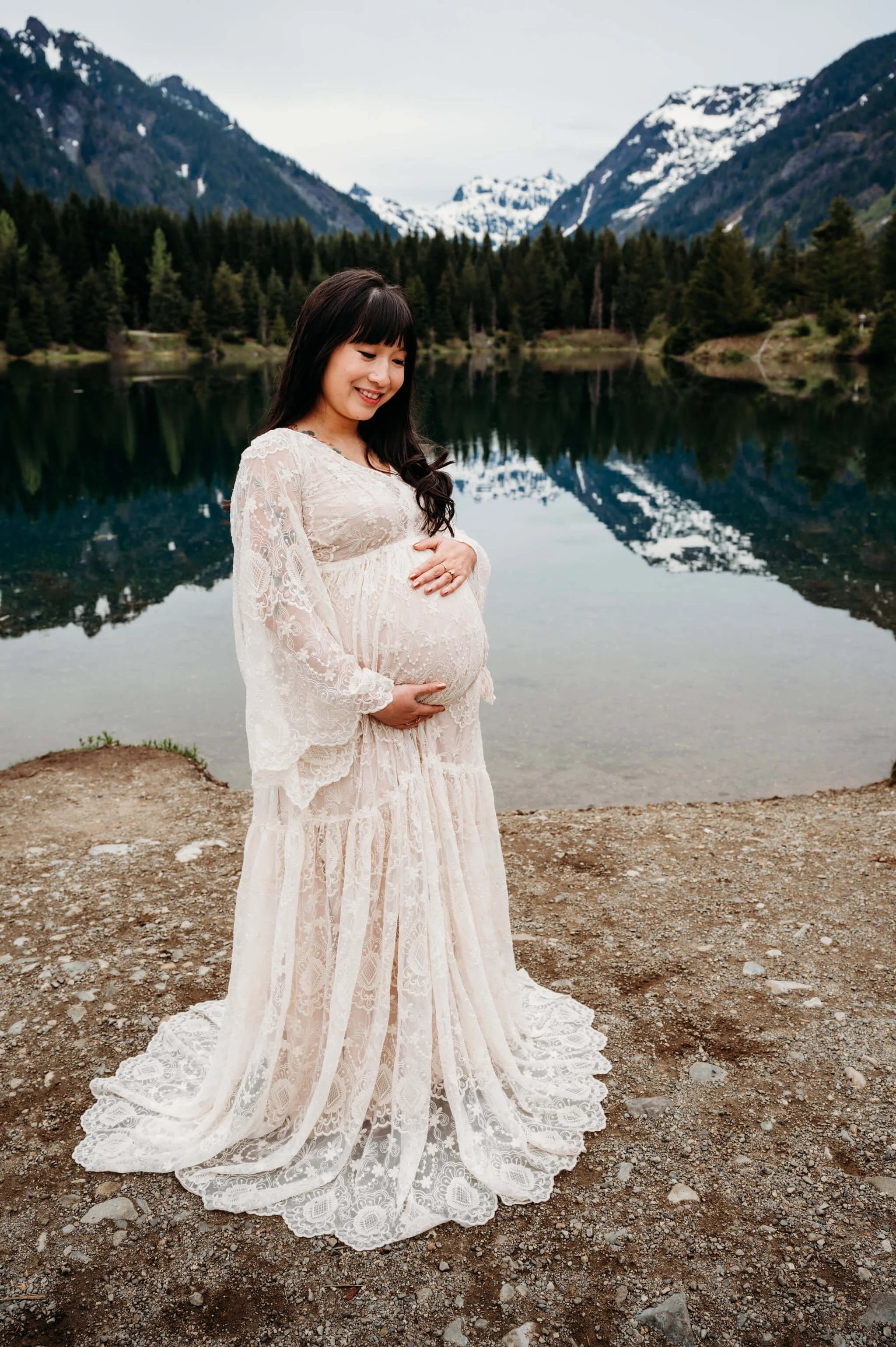 seattle maternity photography, maternity photoshoot Seattle, maternity portraits in Seattle, professional maternity photos Seattle