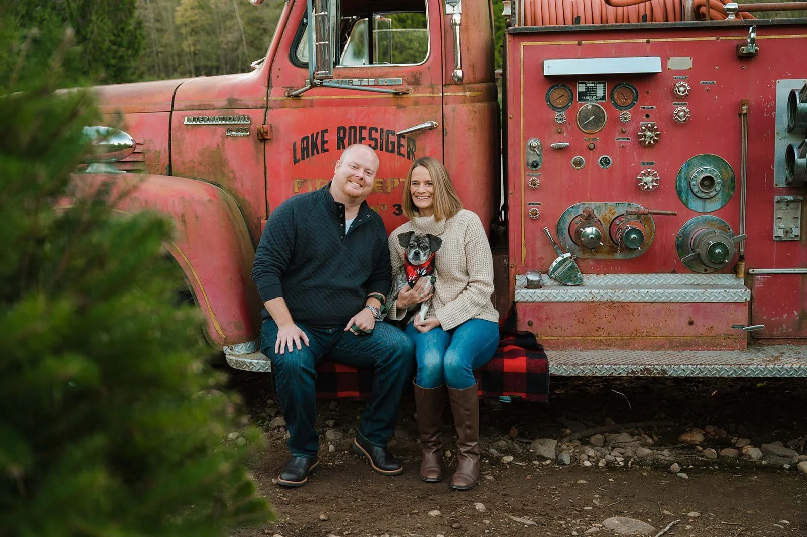 Christmas tree farm mini sessions (36).jpg