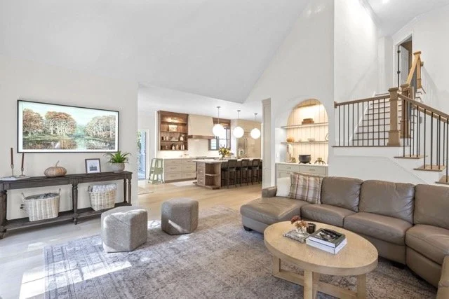 signal mountain custom cabinets 4 Medium.jpeg