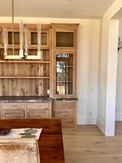 Built-In Dining Room Hutch_5618 Large Medium.jpeg