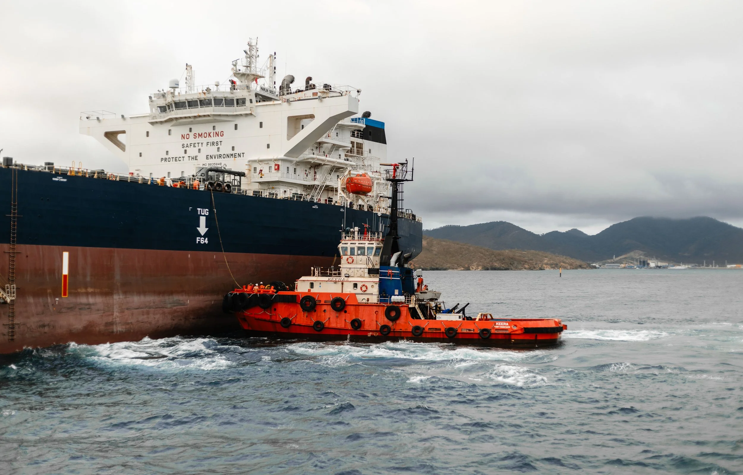 Pactow Tug Op- SUEZMAX Oil Tanker-9613.jpg