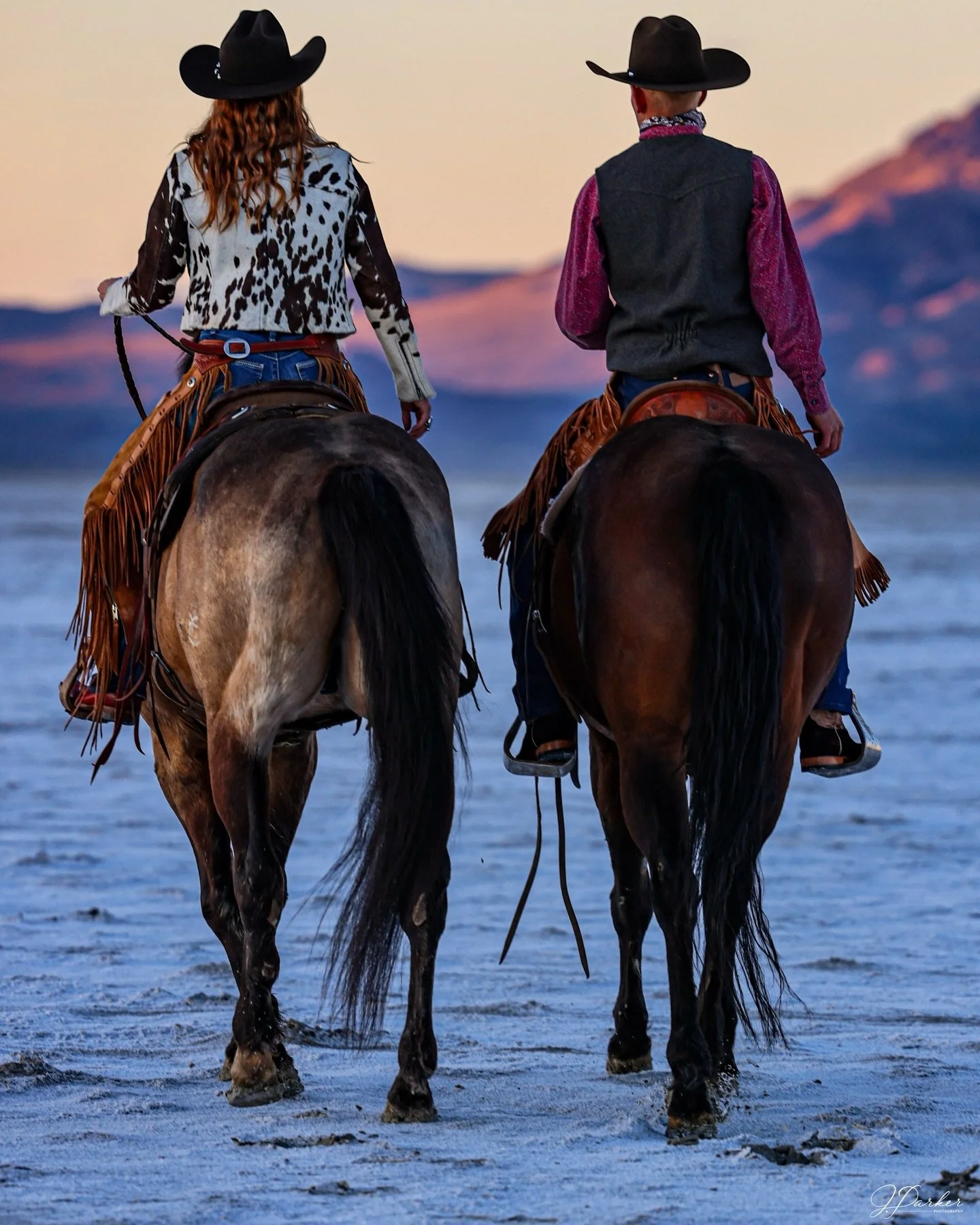Date night cowboy couple style🔥

Resistol boot shoot with @williamzenger5 @korie_ford14 for @resistolboots 

.

.

.

.

#cowboy #cowgirl #westernfashion #horse #resistol