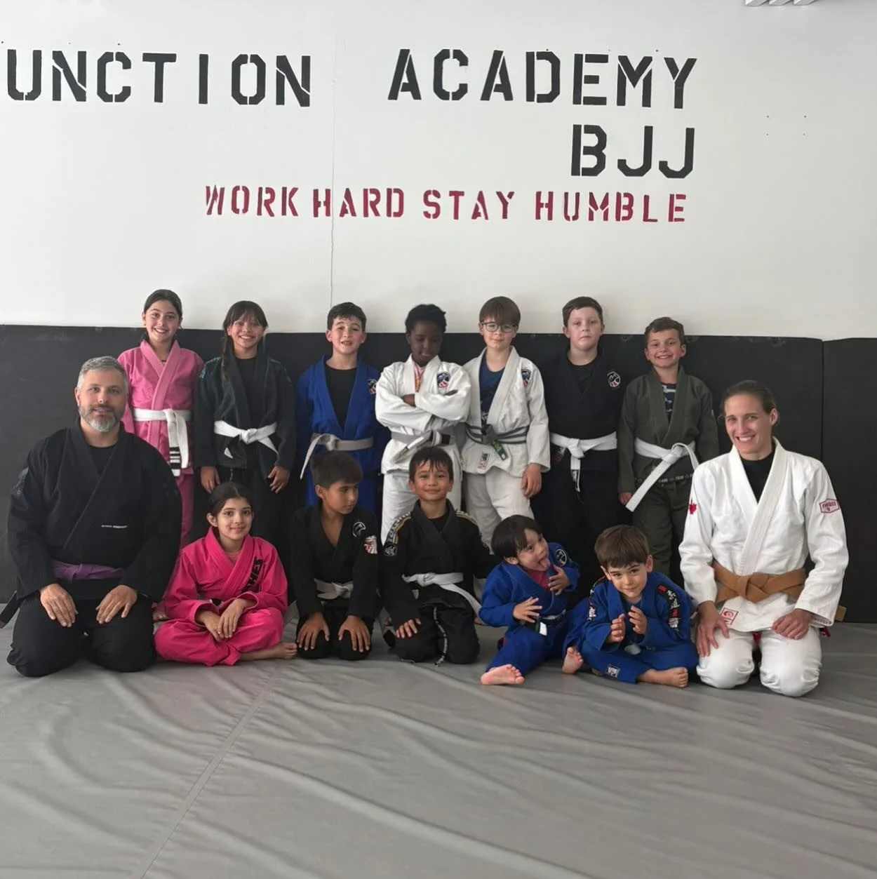 Kids Competition Class was taught by the champion @gracelaemmler_bjj yesterday. Thank you Grace for the opportunity to learn, and hopefully we will see you again soon! 🥋⭐️😎