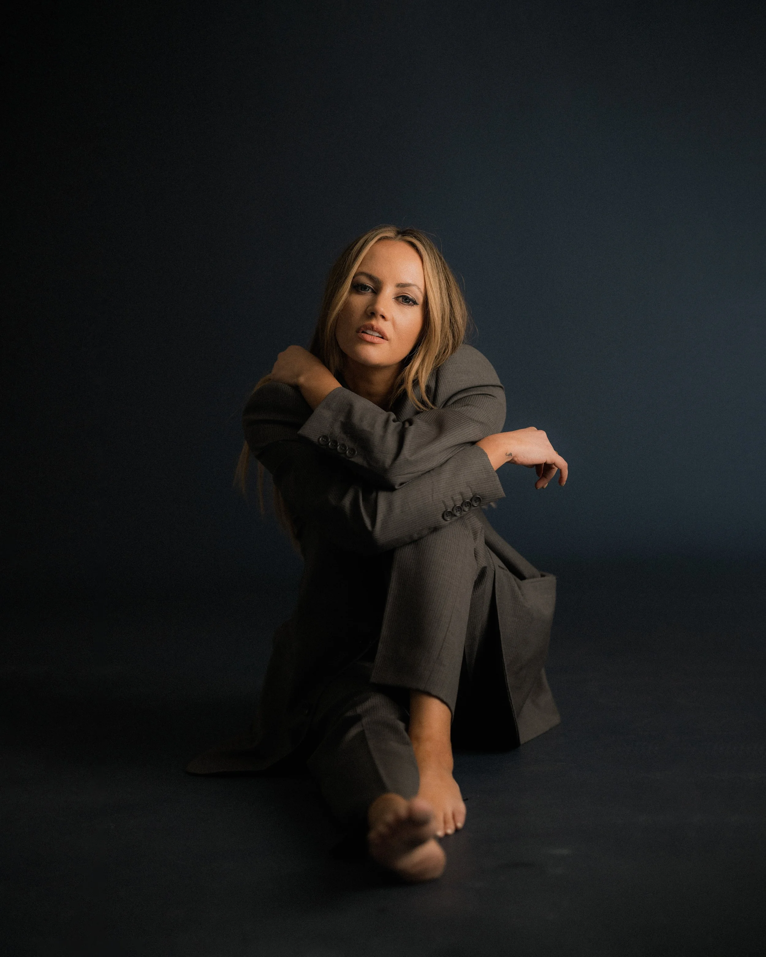 artist: Samantha Jade