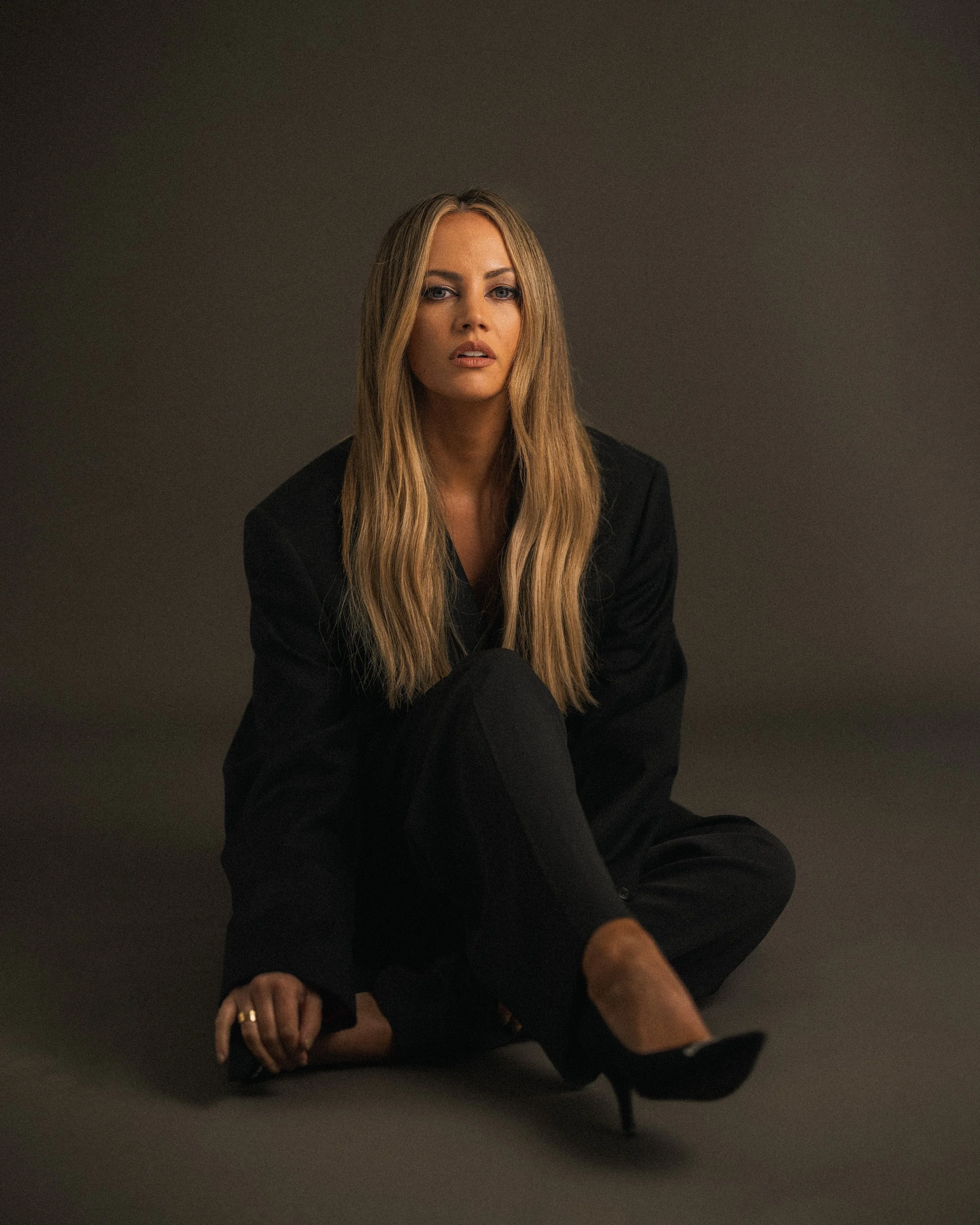 artist: Samantha Jade