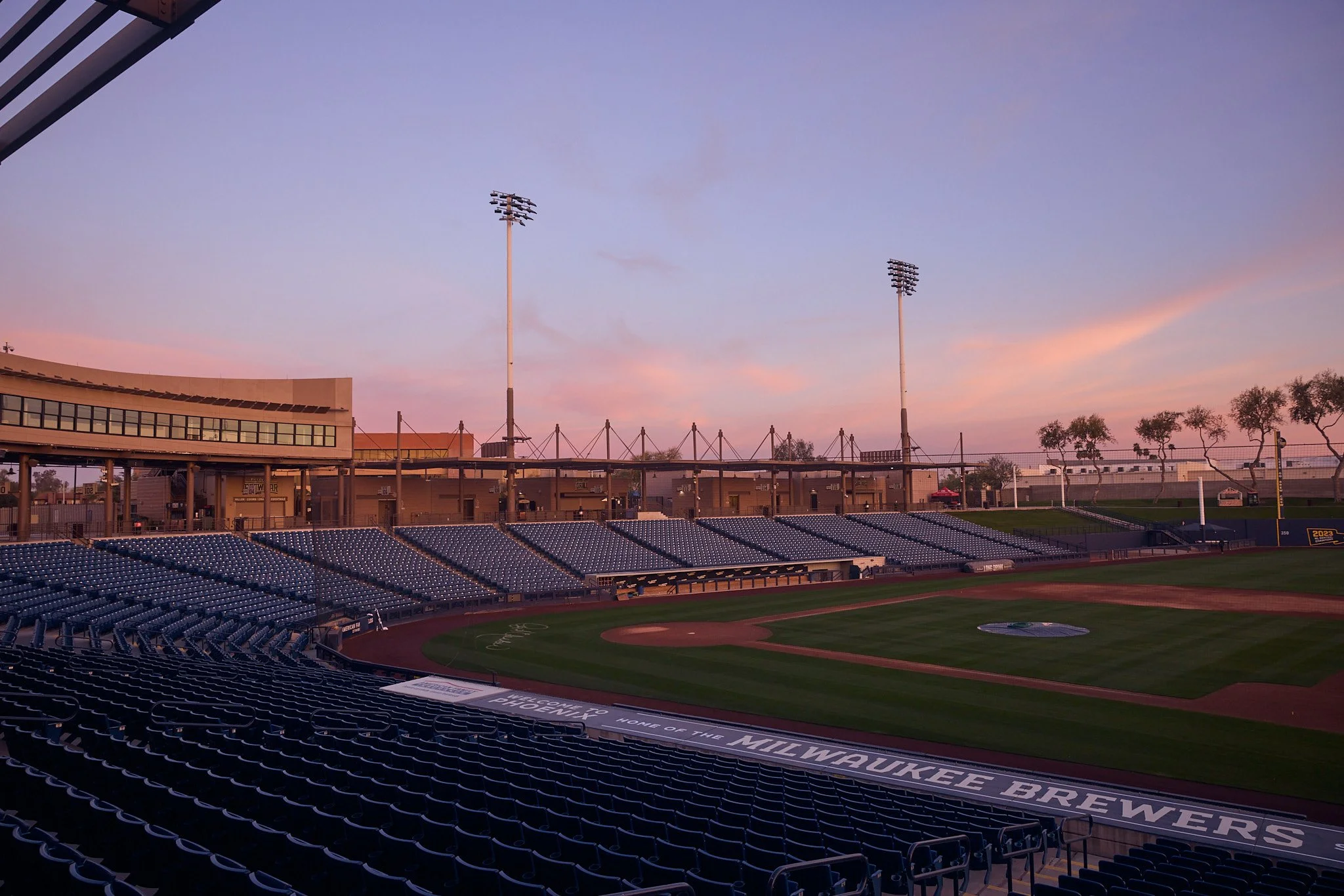 BREWERS_BREWERS_AMERICAN_FAMILY_FIELDS_OF_PHOENIX_0401.jpg