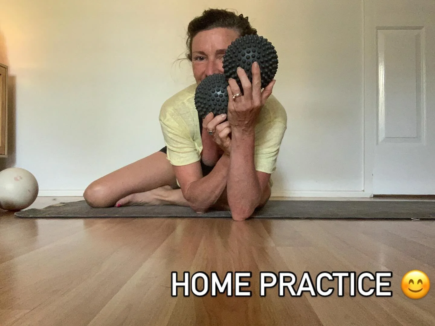 🟡Hi Movement peeps,

Recently, I&rsquo;ve been keeping my movement practice gentle and focused on nervous system regulation, especially through breath work. Most of my time has been spent on soft, restorative routines that leave me feeling refreshed