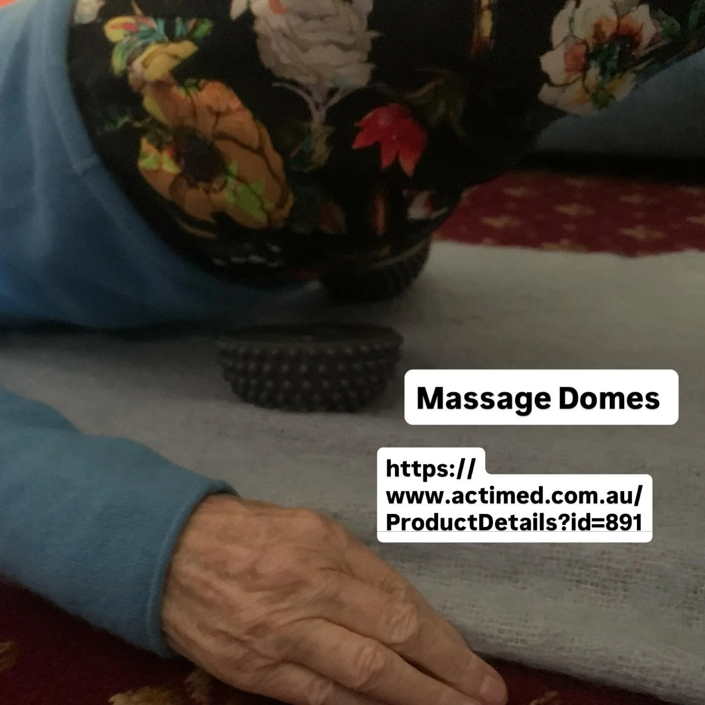 #slingsmyofascialtools @artofmotion.academy 
🧘🏻&zwj;♀️Over the years, I&rsquo;ve had the privilege of teaching private sessions in my native language. One of my German clients recently marked their 91st birthday, and it&rsquo;s remarkable to see th