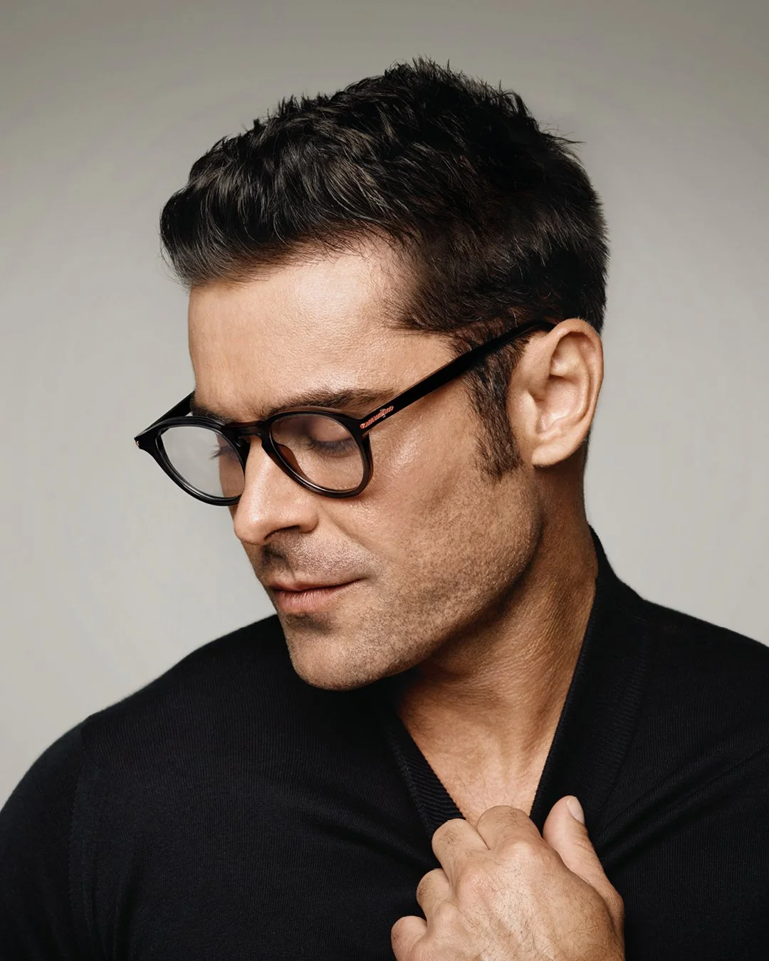 Police Grind 5 optical frames.
Worn by Zac Efron 👓
Available at Luna Eyewear.
📸: policelifestyle 
#PoliceEyewear #LunaEyewear #MensFrames #OpticalStyle