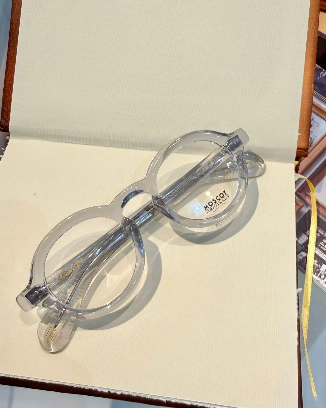If you can't remember your last eye test, it's time to book one. 🤔
Link in bio.

👓: Moscot Foygel - Light Grey

#moscotsale #lunaeyewear #melbourneoptometrist