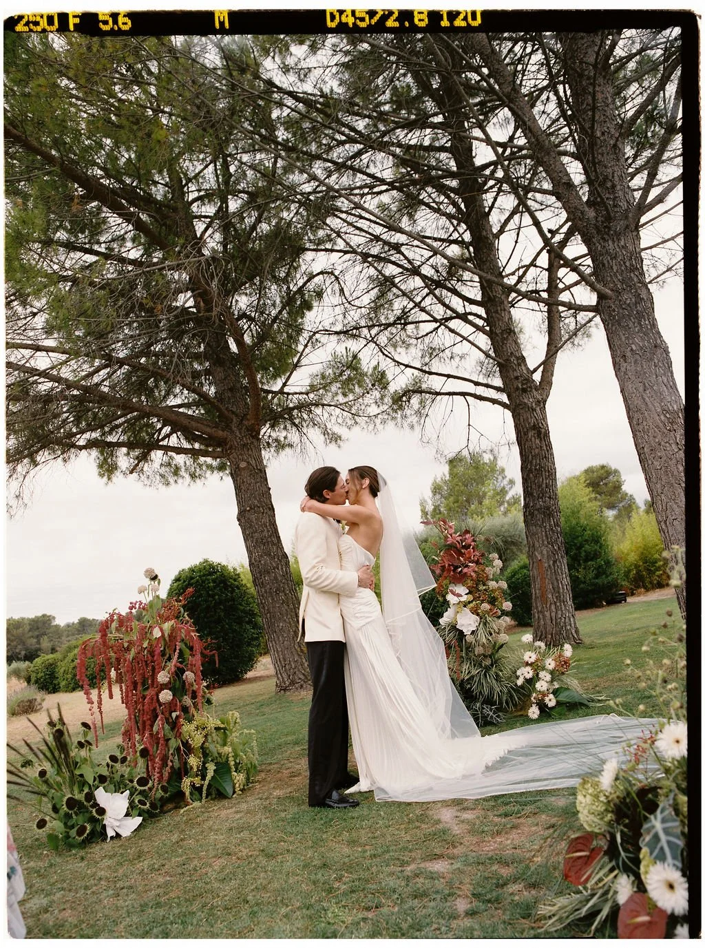 Taylor-and-Porter-Provence-Wedding-0890.jpg
