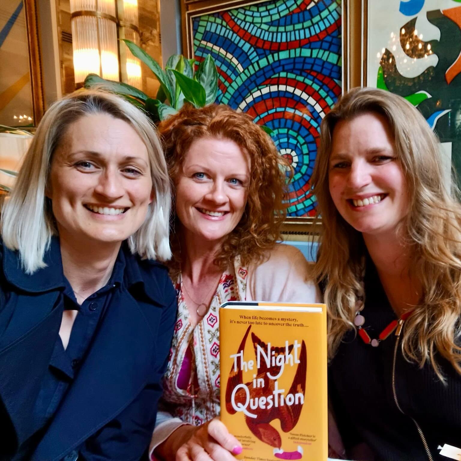 A true treat to get together and celebrate @sfletcherauthor&rsquo;s utterly glorious novel The Night in Question being out in the world 💗💗💗 And swap all the chat too 🥂✨ Here with Sue and Emma Stonex (@lucyclarke_author you were missed!) ✨ Have yo