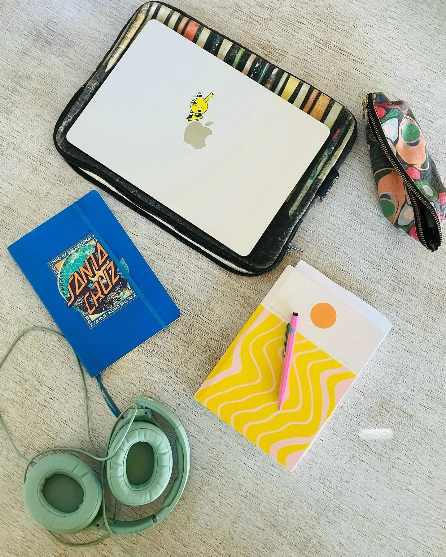 The tools 👉 the workshop 🤩 Sometimes writing is about meticulous crafting, word by word; close work, delicate work, perfectionistic to the last. And sometimes it&rsquo;s about your fingers flying across the keyboard like a bat out of hell, to catch