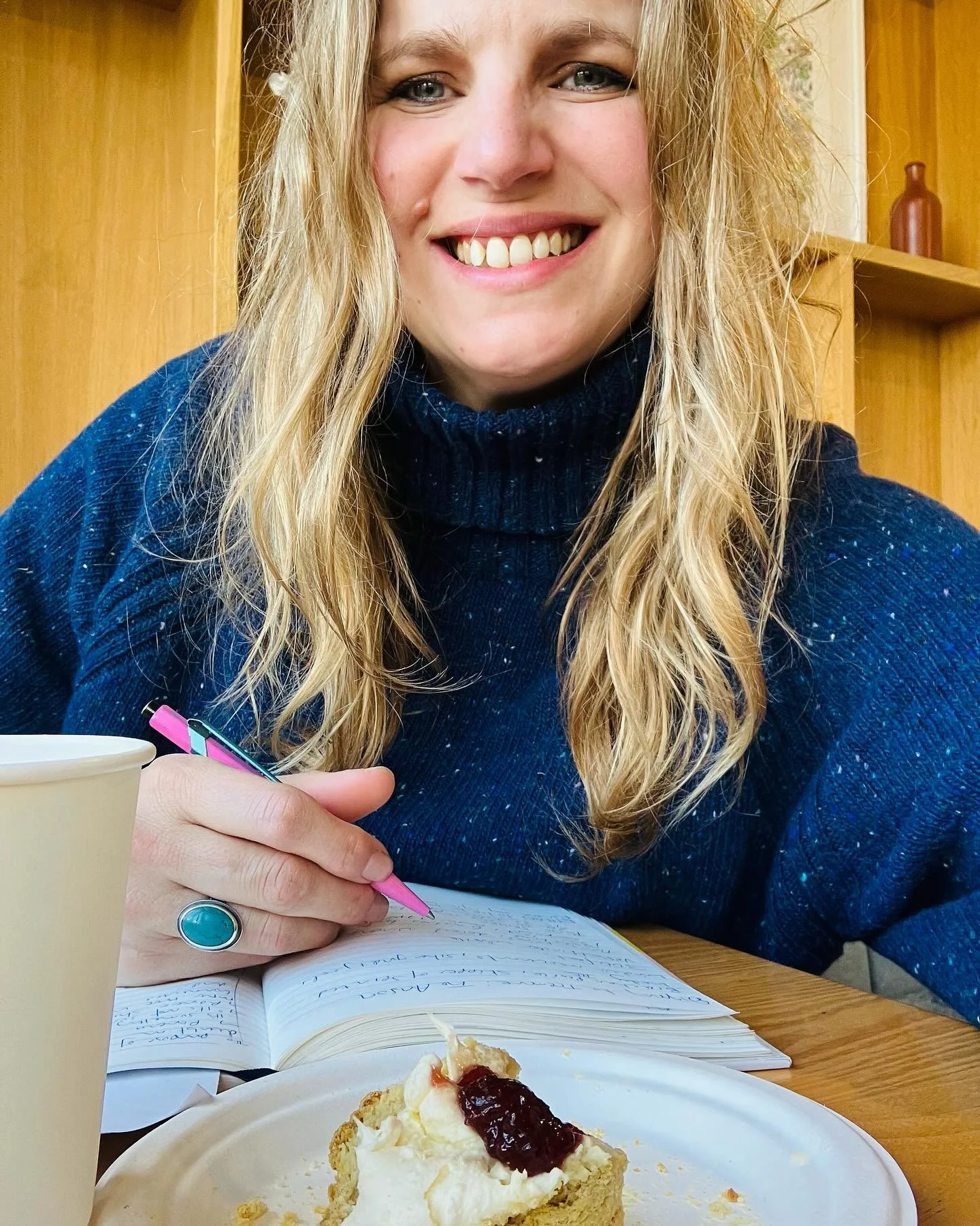 An early wet and windy walk then a cream tea breakfast with my notebook - this is retreat styles 🤘✍️

#writingprocess #writingjourney #writingretreat #amwriting #authorsofinstagram #soloadventures