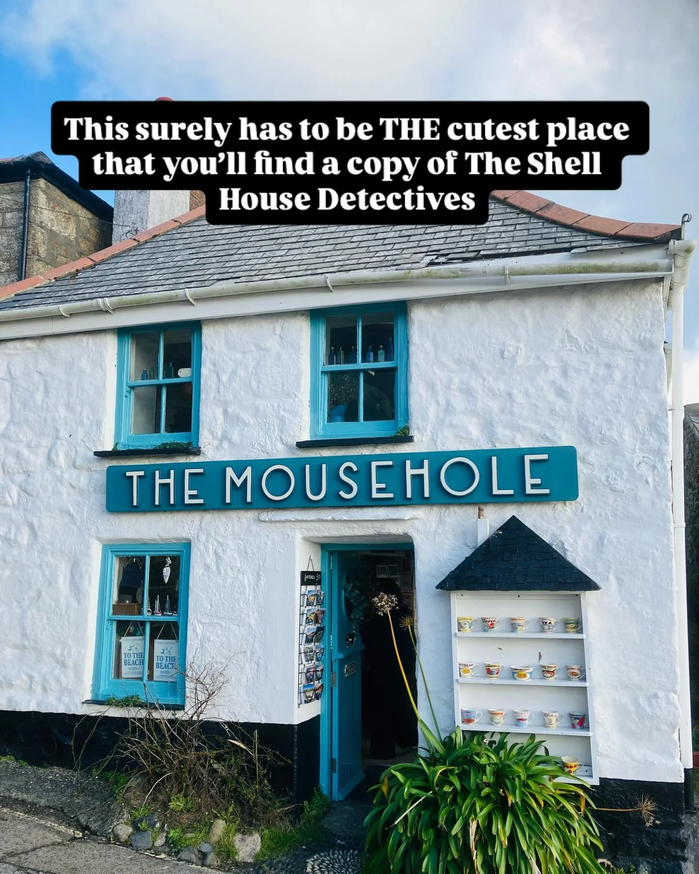 Such a treat to find my Shell House series in this delightful gift shop, The Mousehole, in this delightful place, Mousehole &hellip; 🐭📚🌊 Their excellent Cornish-focused book selection has some of my all-time favourites, from the likes of @stonexem